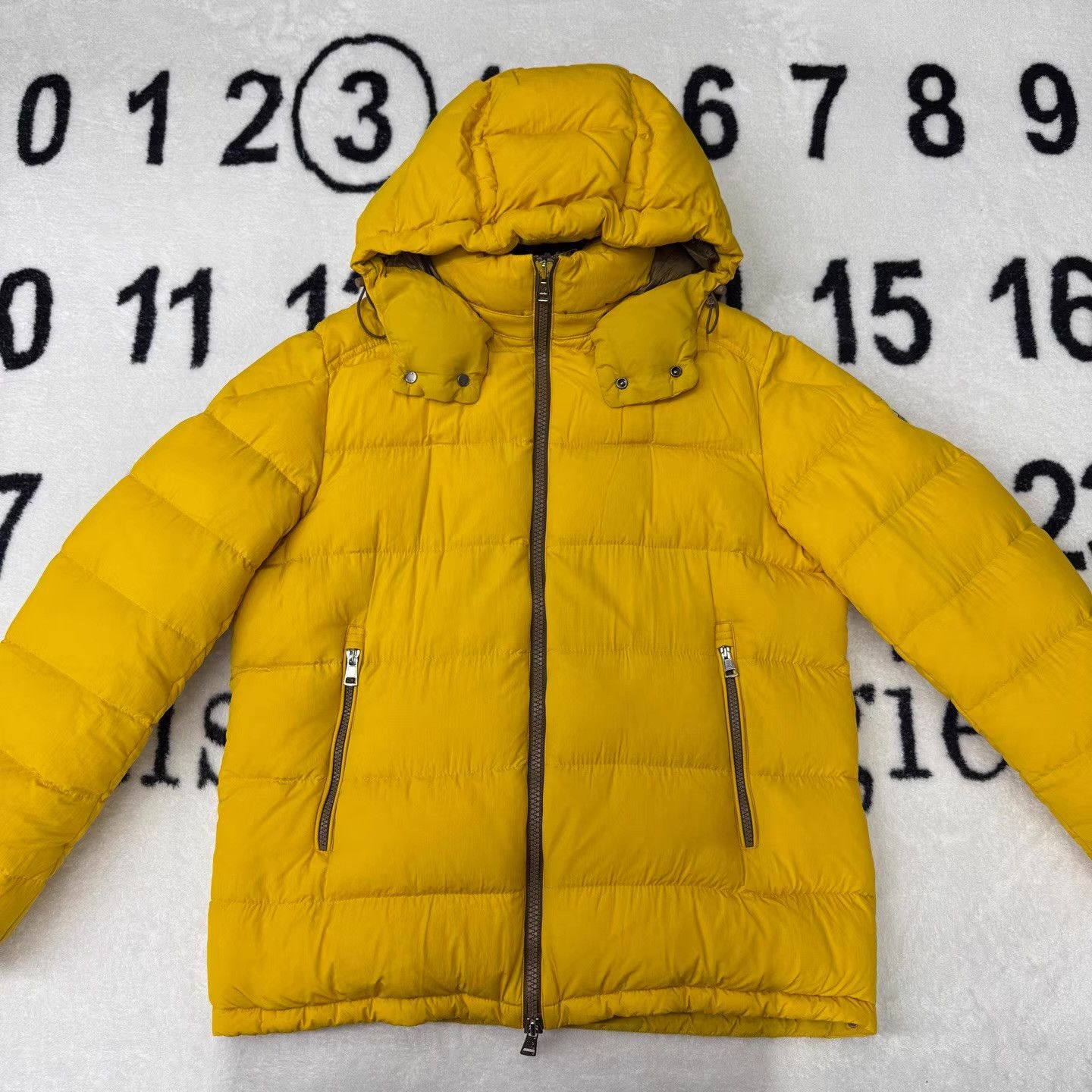 Moncler Moncler Yellow Down Jacket Q10 Size US L / EU 52-54 / 3 - 1 Thumbnail