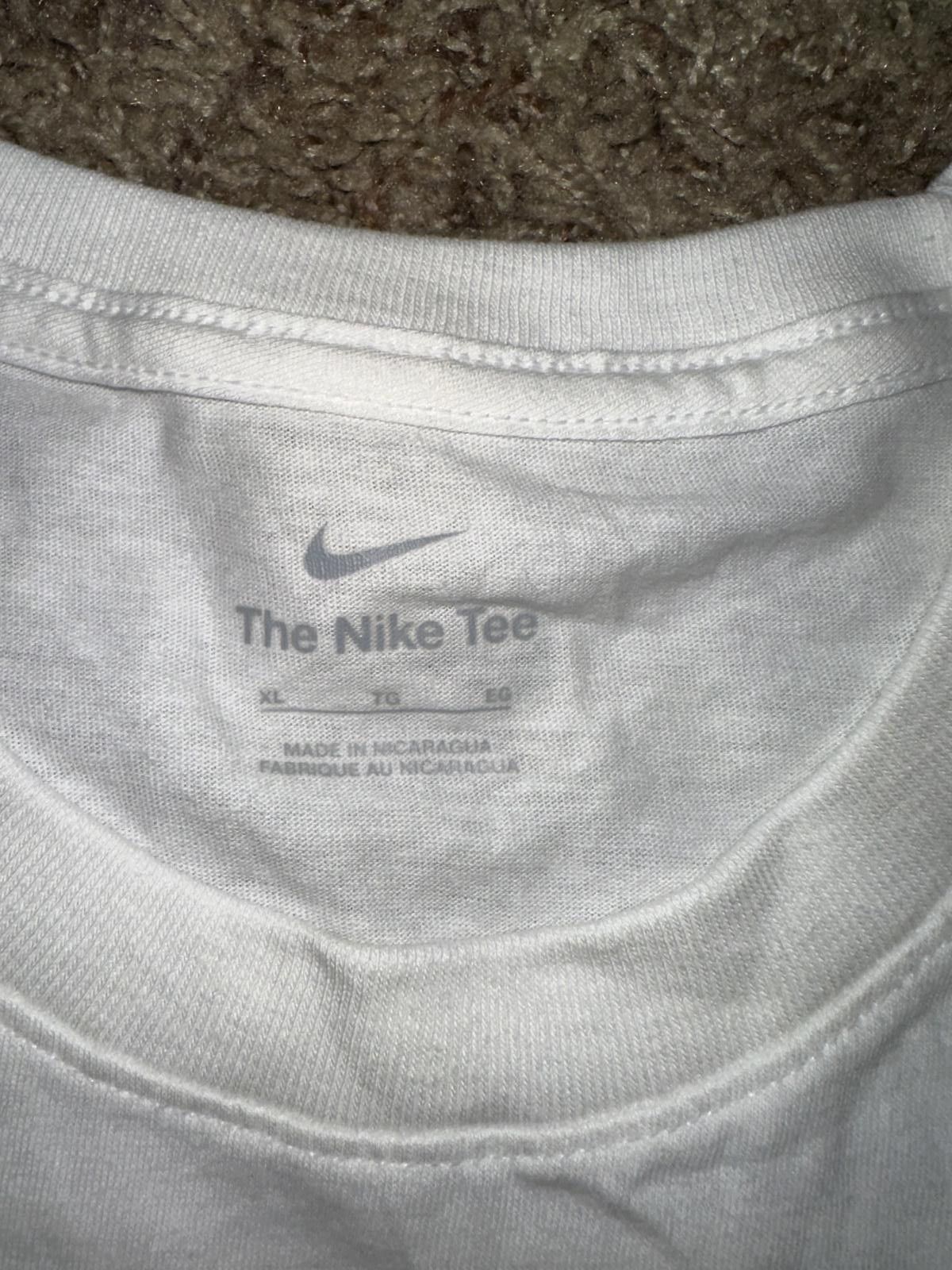 Nike Nike Men’s Dri-Fit Legends Crew Neck Training Tee Size US XL / EU 56 / 4 - 6 Thumbnail