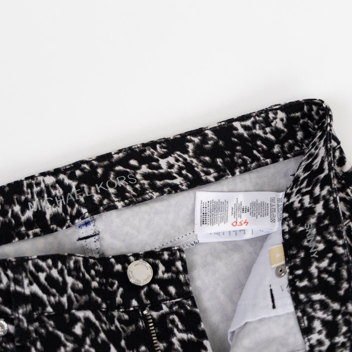 Michael Kors Michael Kors Womens Printed Skinny Jeans Black White Pattern Size 27" / US 4 / IT 40 - 6 Thumbnail