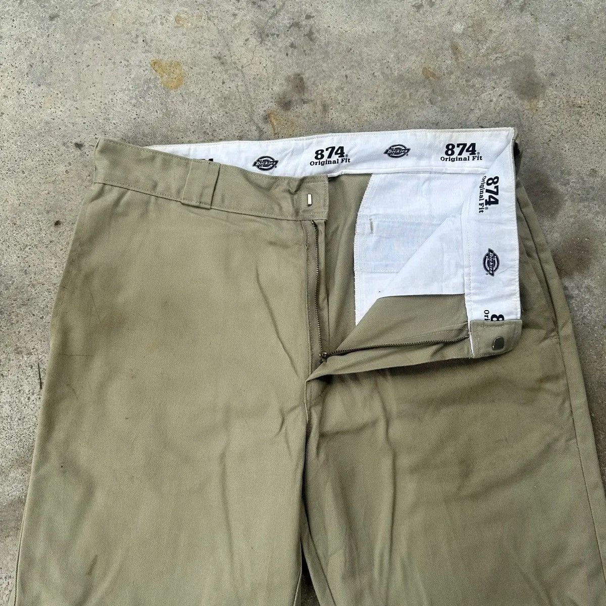 Dickies RUSTY DIRTY 🔥VTG DICKIES WORKWEAR TROUSERS KHAKI BLANK PANT Size US 34 / EU 50 - 9 Thumbnail