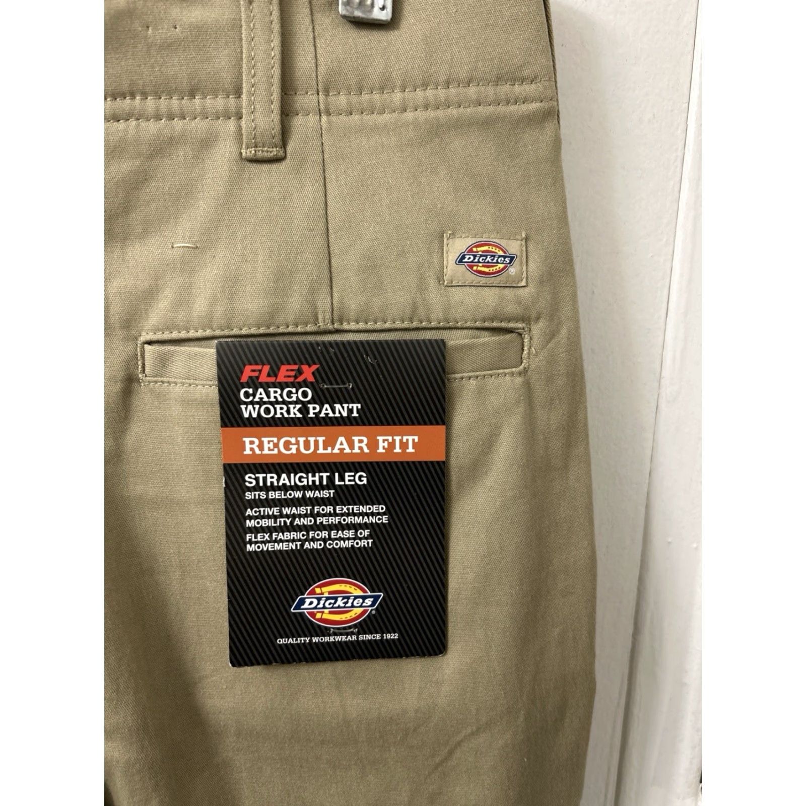 Dickies Dickies Flex Cargo Pants Mens 32x32 Tan Beige Cargo Pockets Regular Fit Straight Leg NWT Size US 32 / EU 48 - 4 Thumbnail