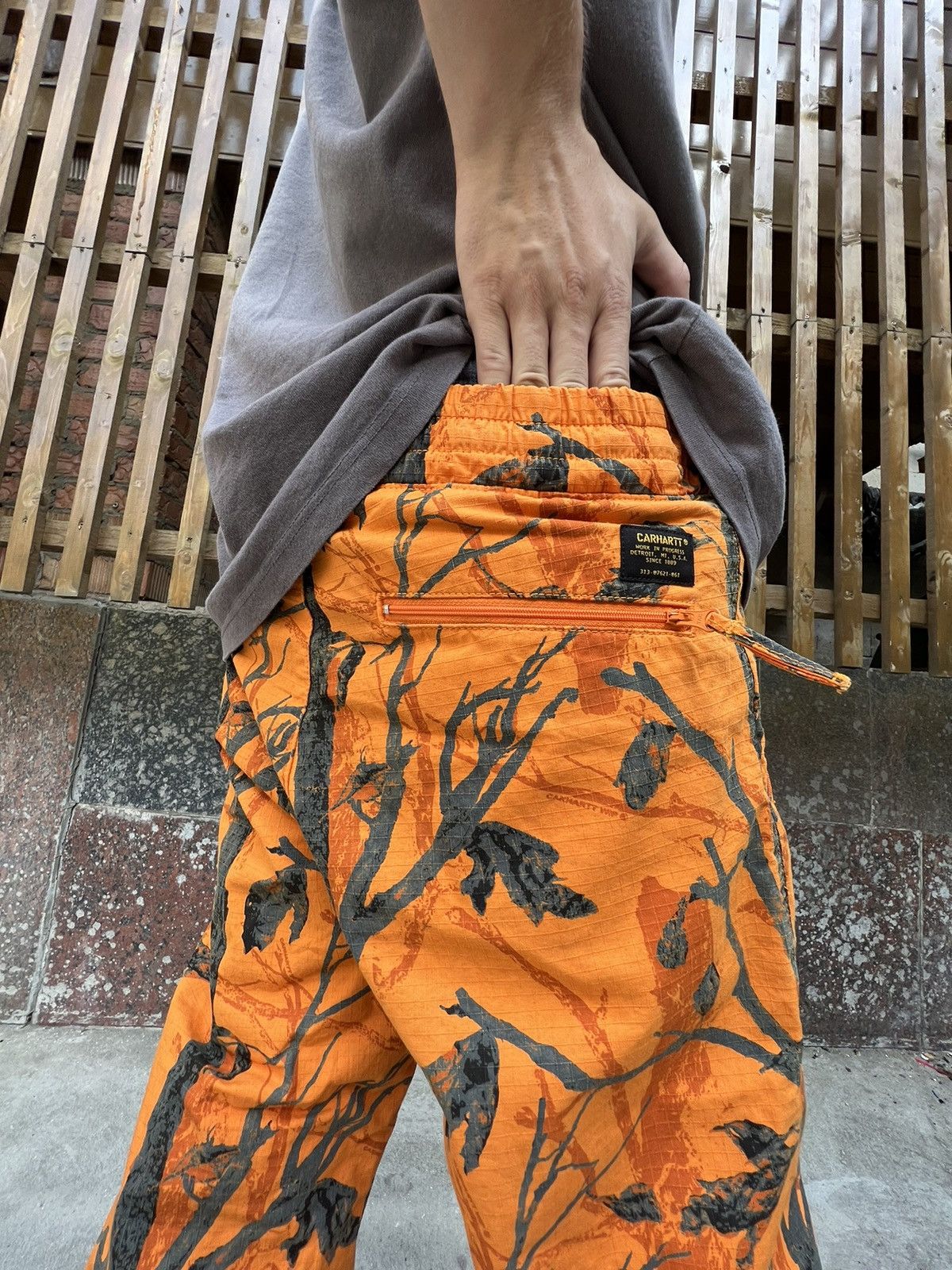 Carhartt Vintage Carhartt WIP Pants Joggers Valiant Size US 28 / EU 44 - 12 Thumbnail