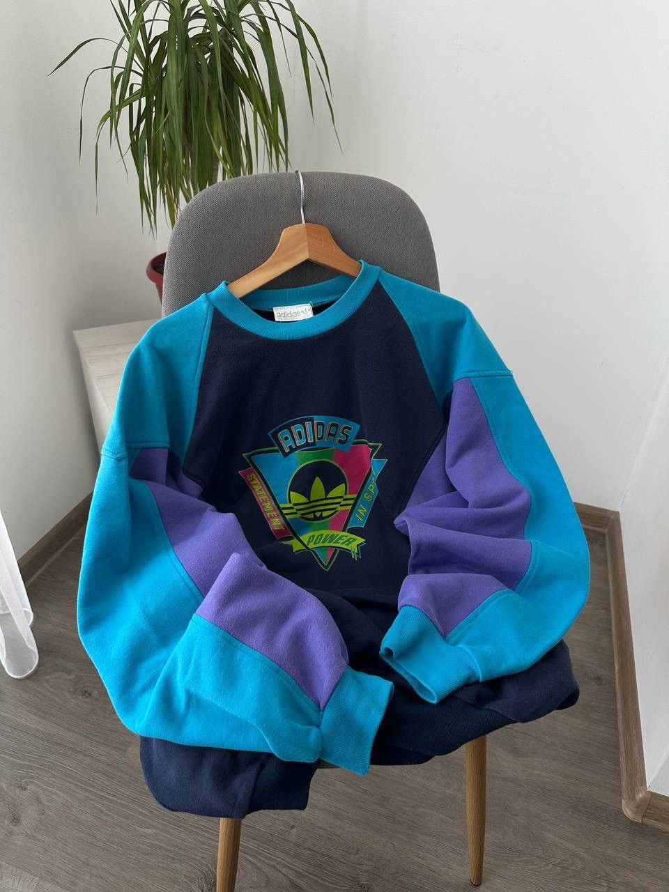 Adidas × Vintage Vintage Adidas Sportswear 90’s Center Logo Sweatshirt Size US L / EU 52-54 / 3 - 10 Thumbnail