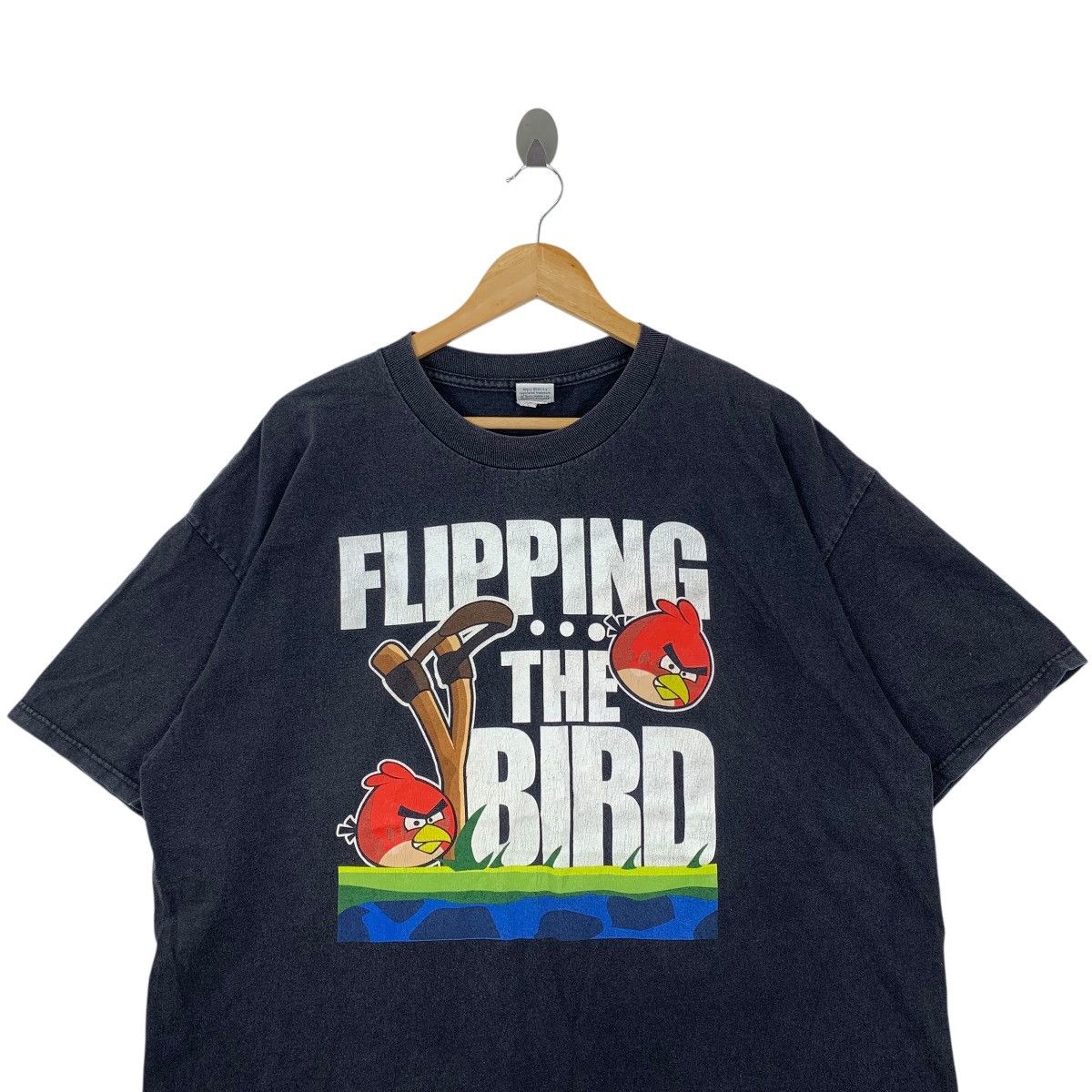 Vintage Vintage ANGRY BIRD Flipping The Bird By Fifth Cartoon Shirt Size US XXL / EU 58 / 5 - 2 Thumbnail