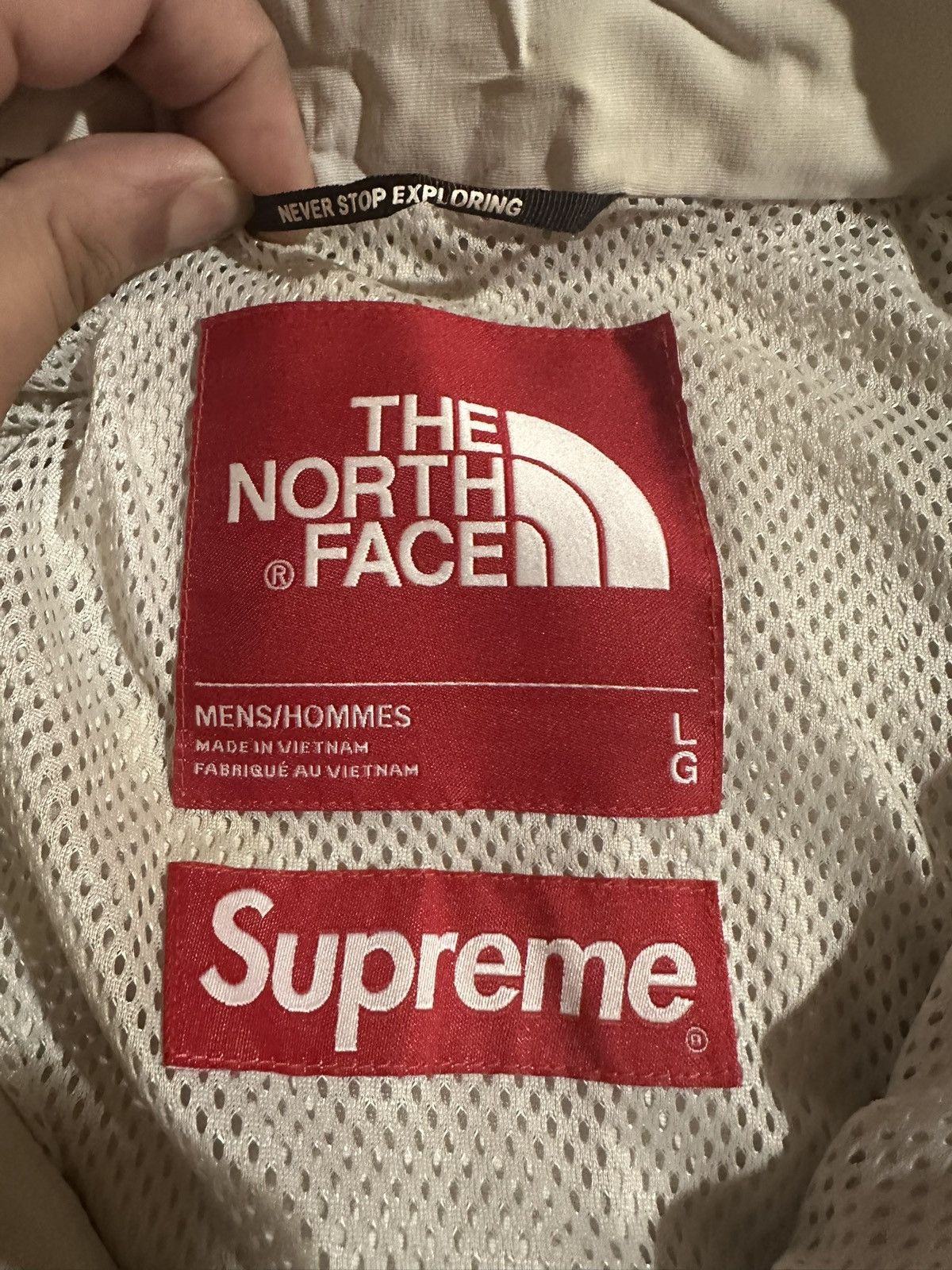 Supreme × The North Face Supreme x The North Face Trekking Jacket White SS22 Large Size US L / EU 52-54 / 3 - 7 Thumbnail