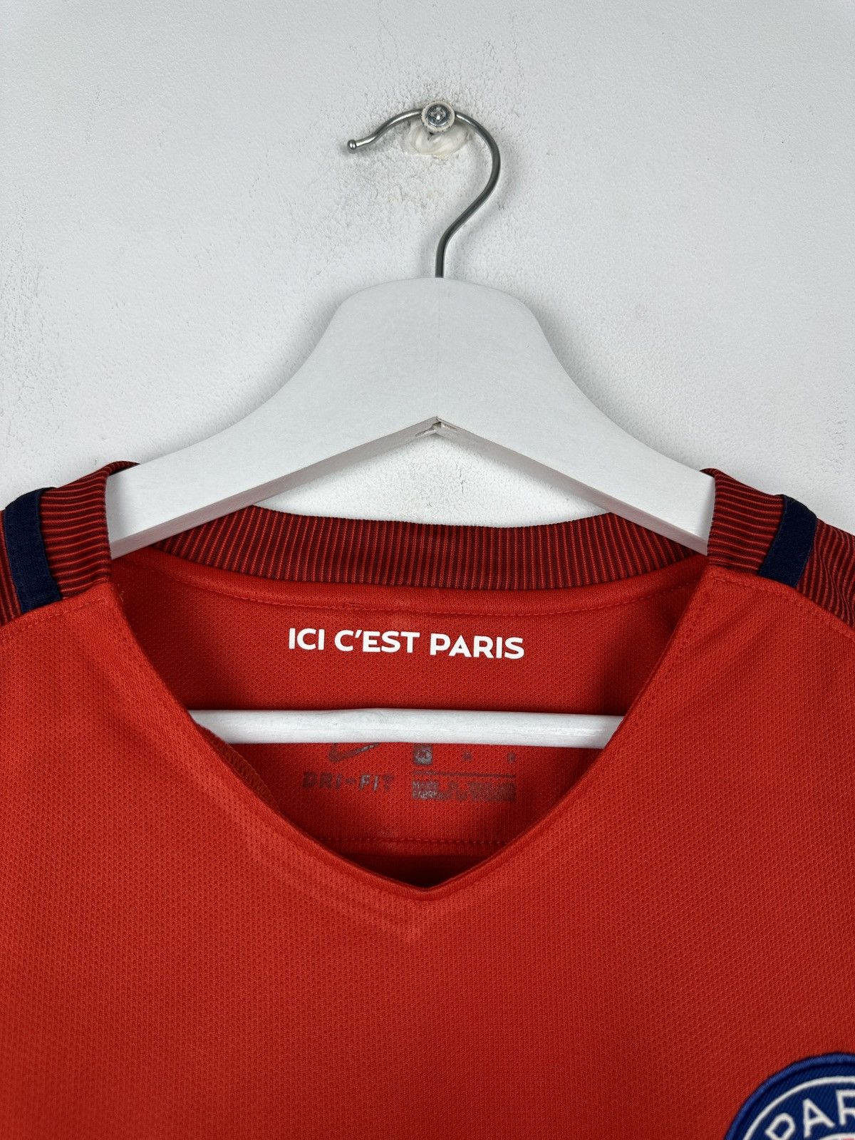 Nike Paris Saint Germain PSG 2016 Away Soccer Jersey Shirt Size US M / EU 48-50 / 2 - 6 Thumbnail