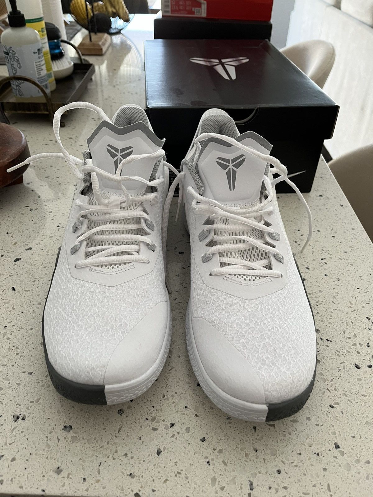 Nike Nike Kobe Fury 12.5 Size US 12.5 / EU 45-46 - 3 Thumbnail