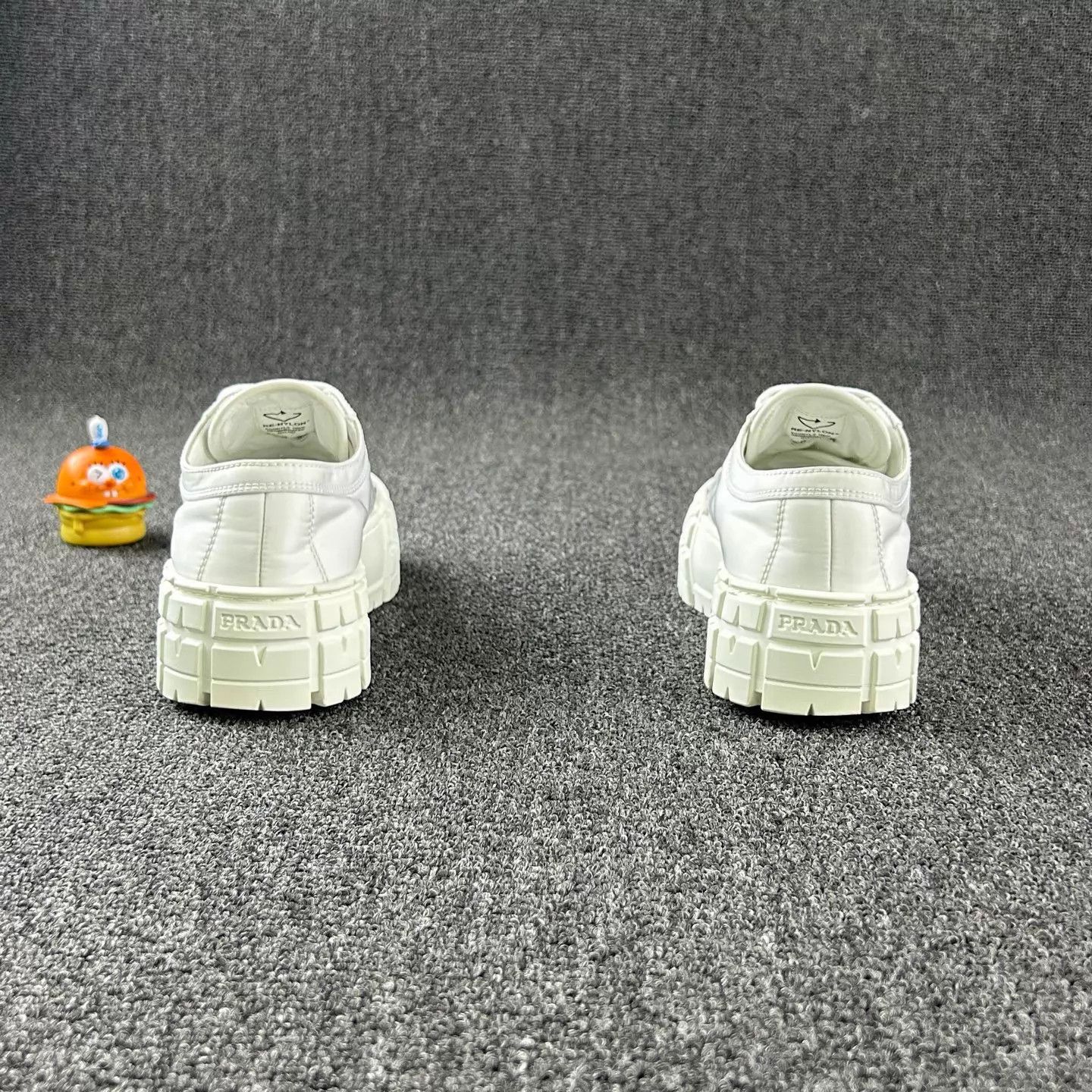 Prada Prada white platform biscuit shoe women's 35.5 Size US 5 / IT 35 - 5 Thumbnail