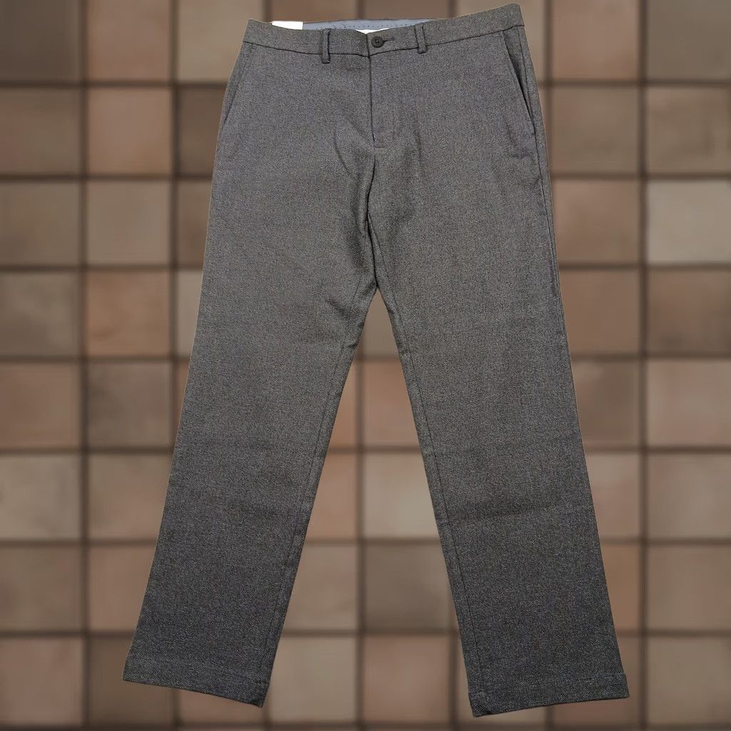 Haggar Haggar Men's Gray Stretch Straight Fit Dress Pants 34x30 NWT Size US 34 / EU 50 - 1 Thumbnail