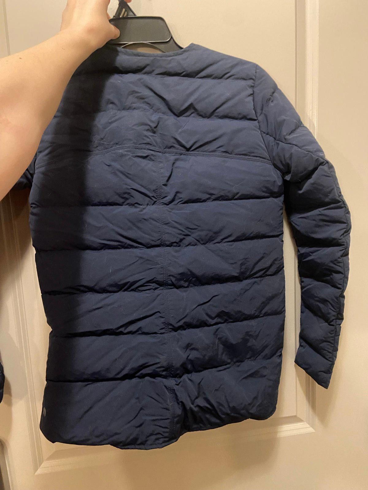 Lululemon Lululemon Dark Blue Puffer Jacket Size S / US 4 / IT 40 - 4 Thumbnail