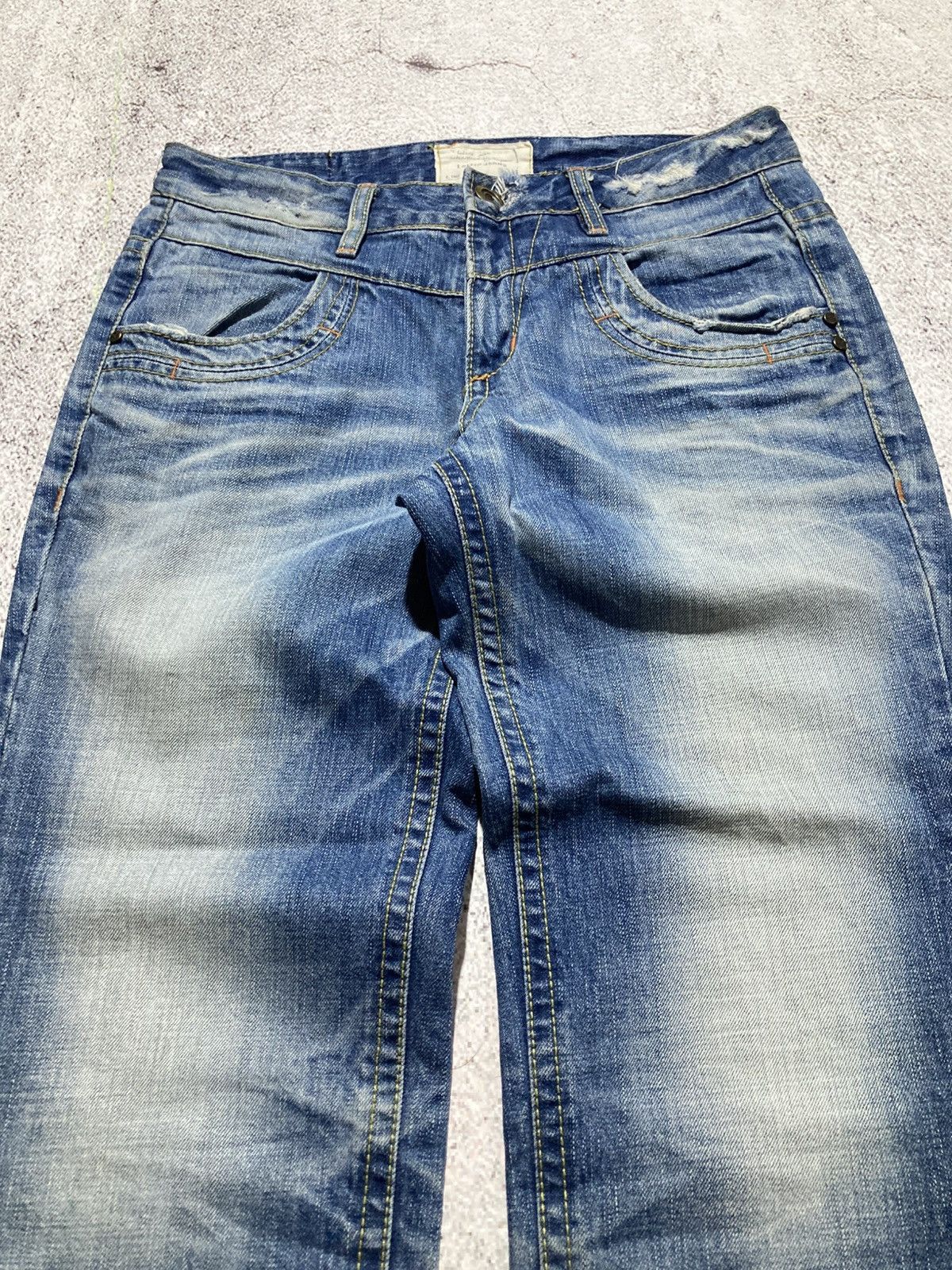 Japanese Brand 2000s Lolita Y2k Studded Faded 3/4 Jeans Pants Lgb Punk Size US 32 / EU 48 - 13 Thumbnail
