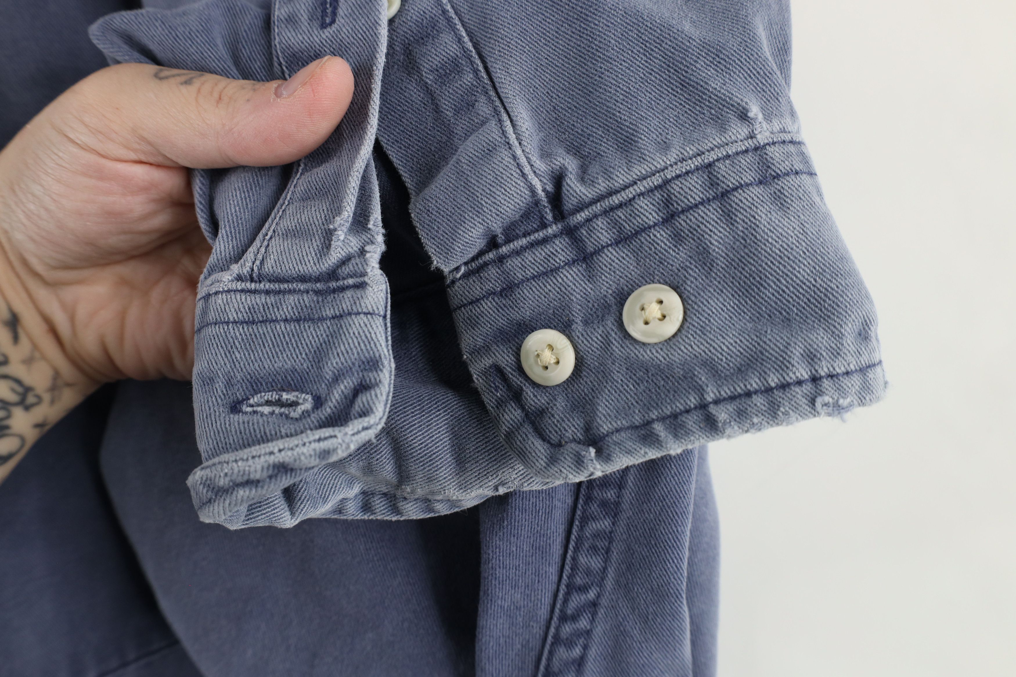 Eddie Bauer × Vintage Vintage 90s Eddie Bauer Thrashed Collared Button Down Shirt Size US XL / EU 56 / 4 - 6 Thumbnail