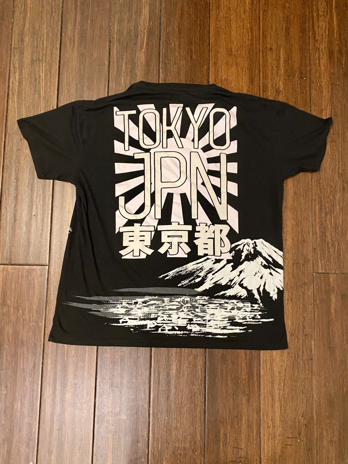 Other Black Graphic Tee Size US XL / EU 56 / 4 - 4 Thumbnail