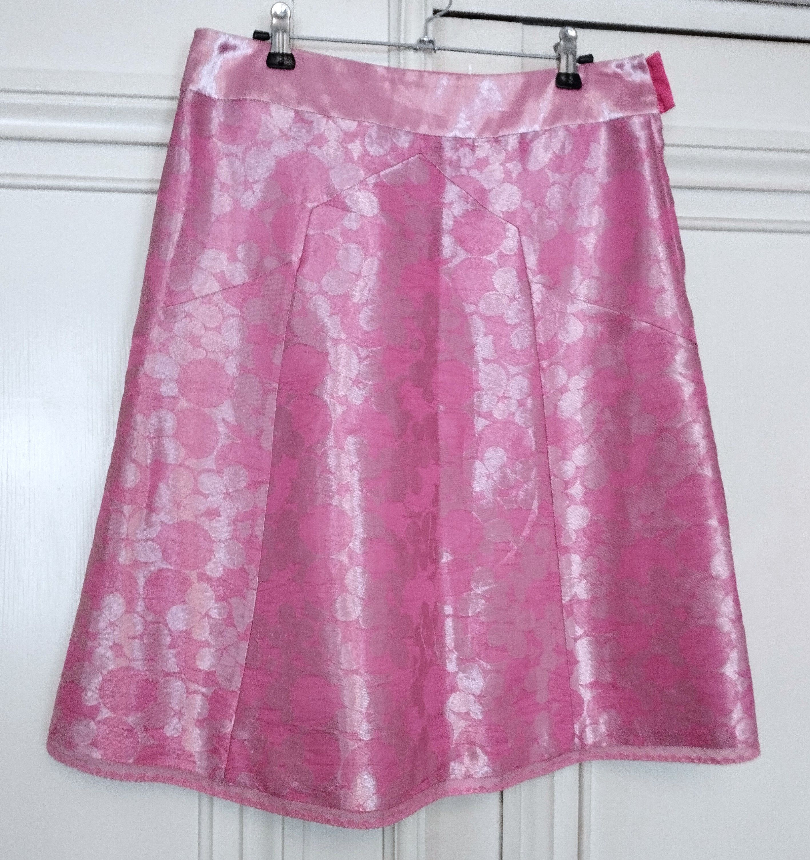 Marc Jacobs Marc Jacobs Jupe Brochée Soie T M Size 27" / US 4 / IT 40 - 2 Thumbnail