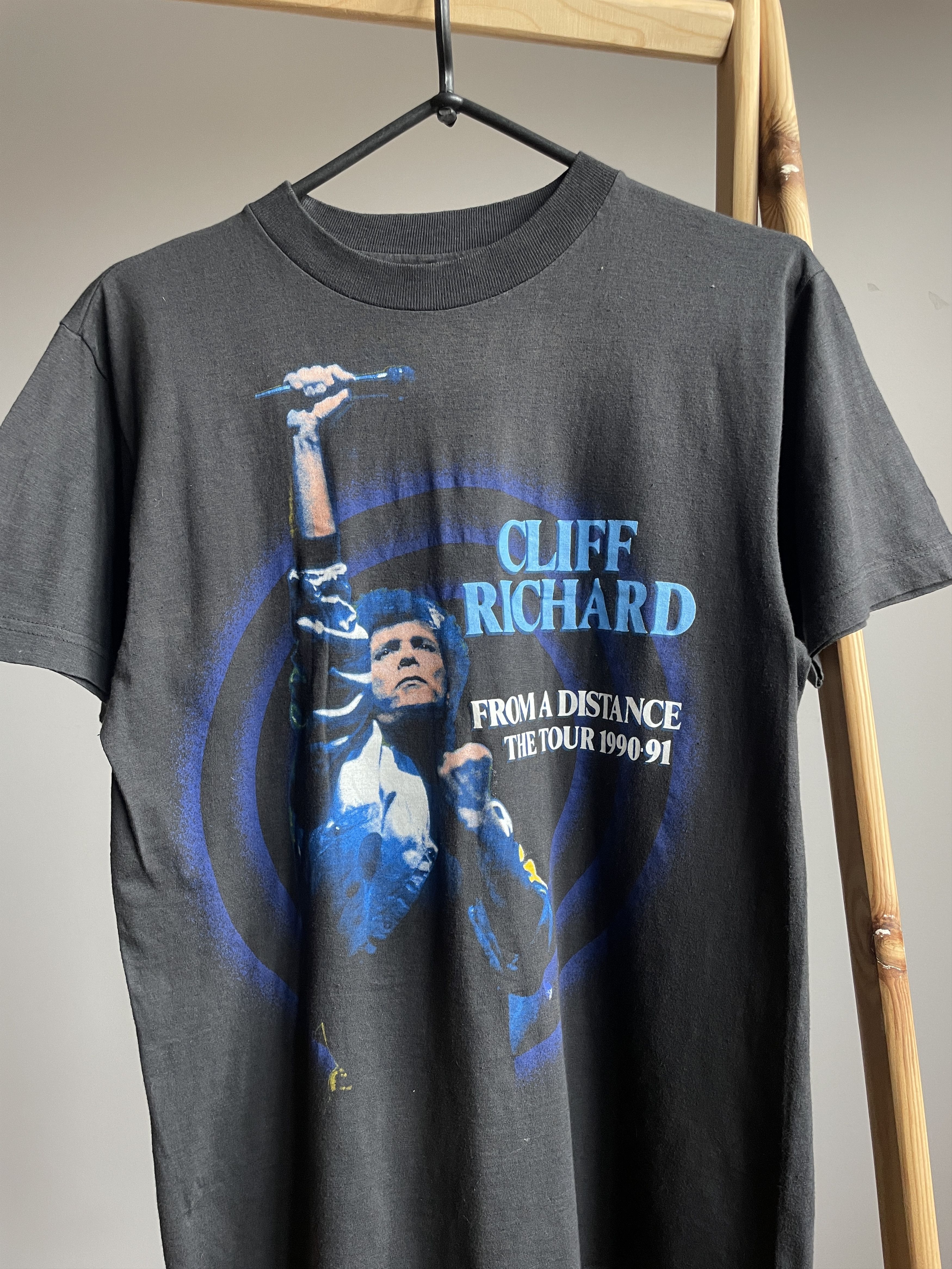 Band Tees × Vintage Cliff Richard From The Distance 1990-1991 Tour T-Shirt Size US S / EU 44-46 / 1 - 3 Thumbnail