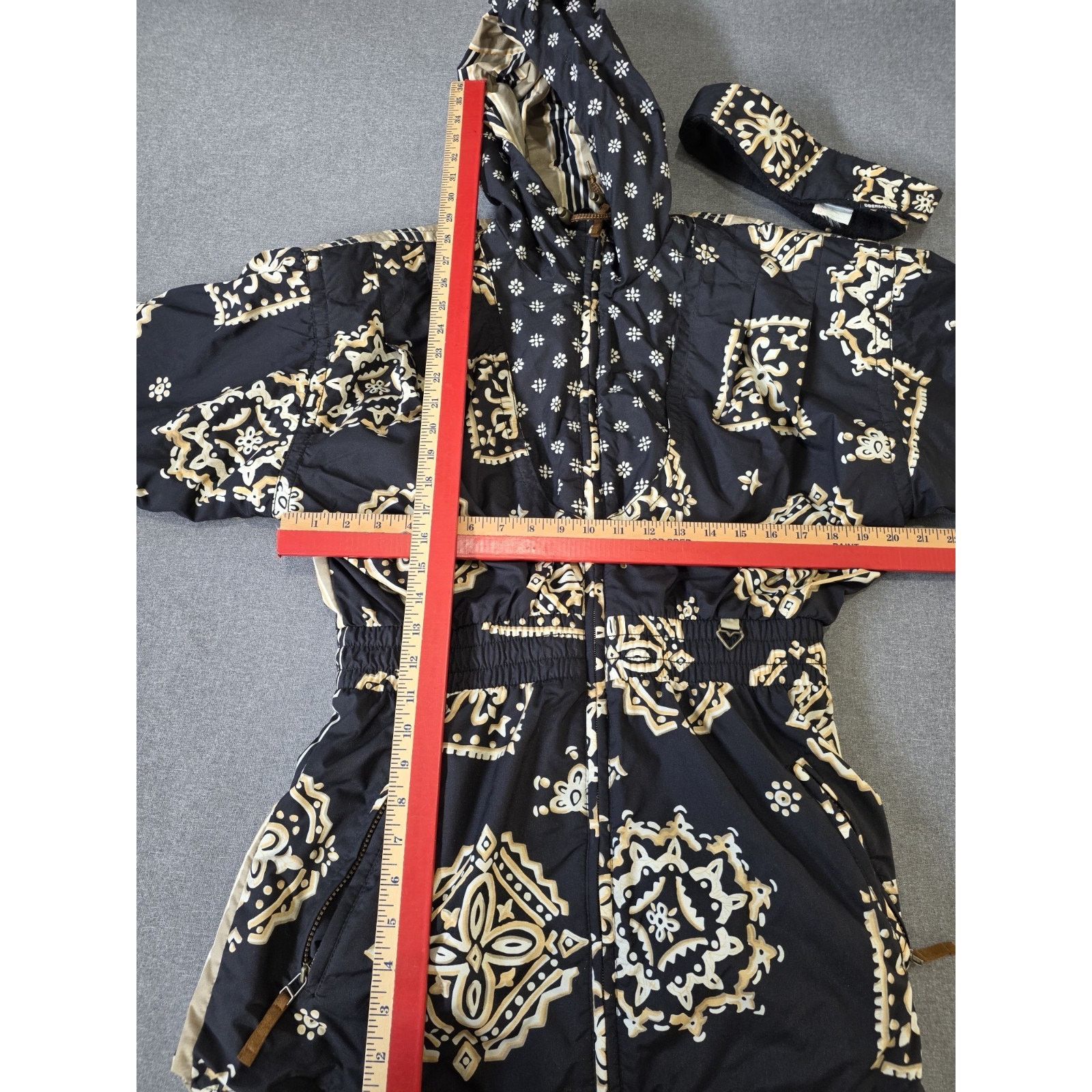 Obermeyer VTG Obermeyer Fanciful Jacket Black aztec Hood w headband Size S / US 4 / IT 40 - 2 Thumbnail