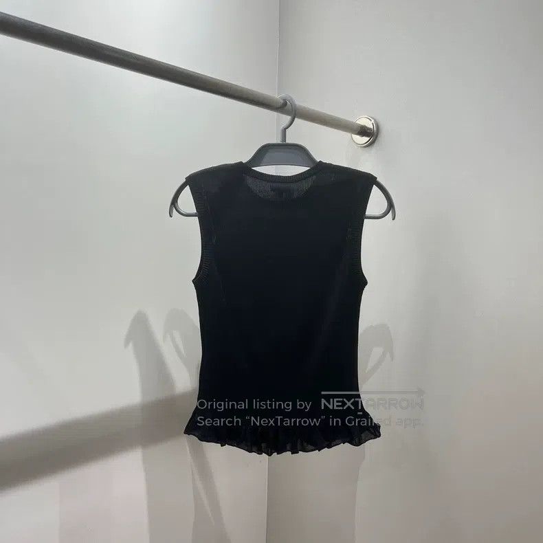 Chanel Chanel Small logo silk sleeveless vest Size S / US 4 / IT 40 - 2 Thumbnail
