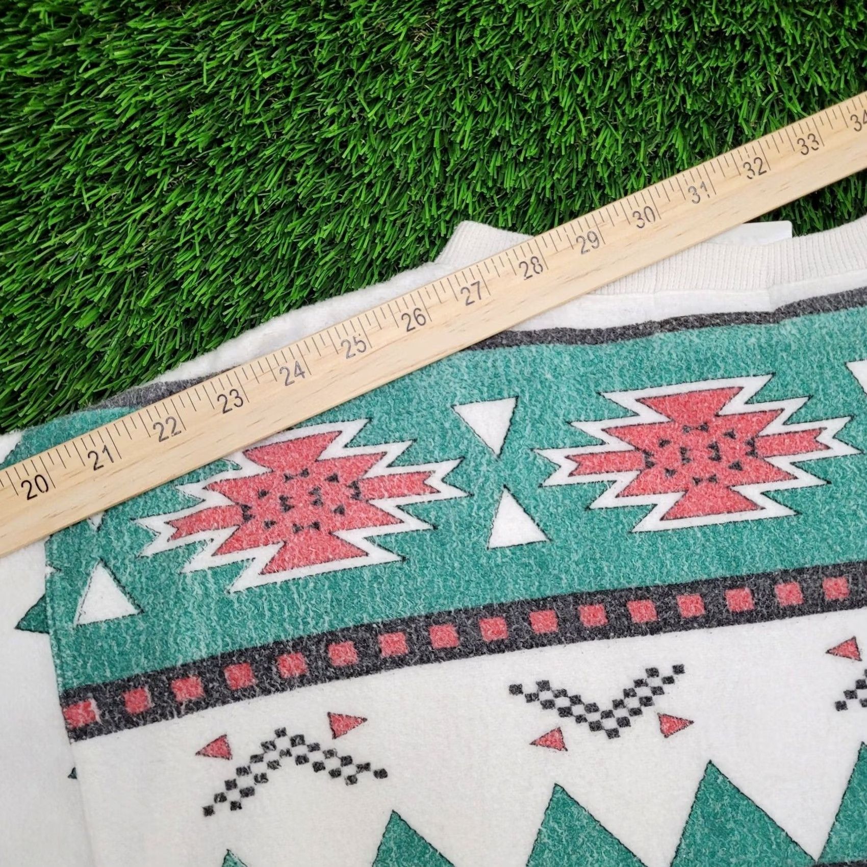 Bugle Boy VINTAGE Native-American Sweatshirt Womens Medium 20x21 Green Size M / US 6-8 / IT 42-44 - 3 Thumbnail