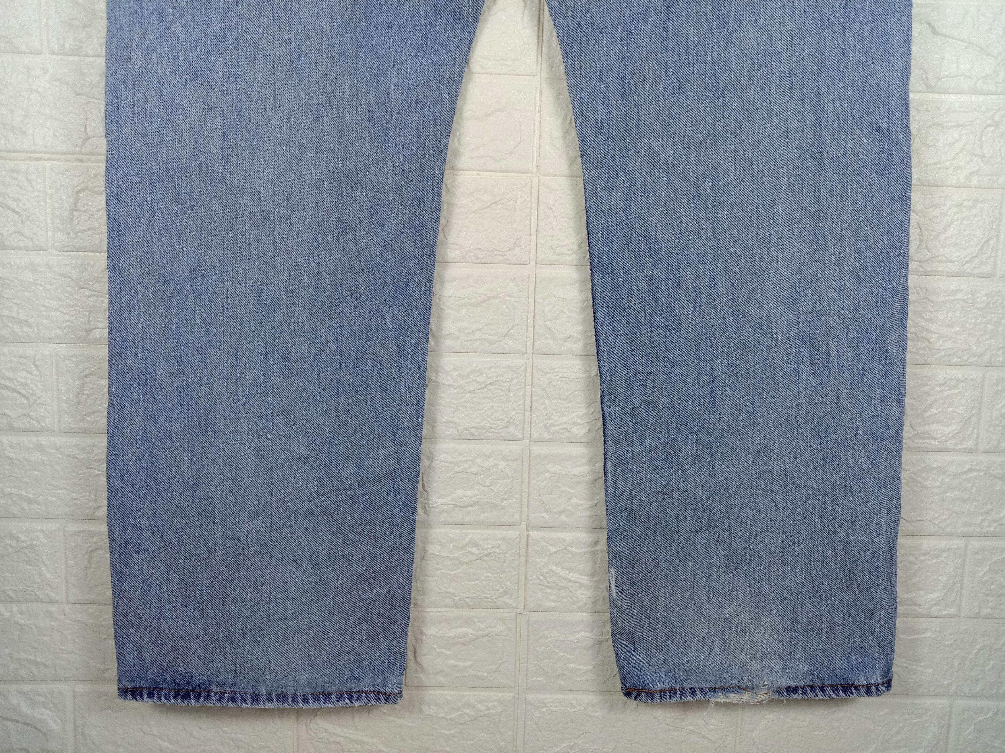 Levi's Vintage Levi's 501 Light Wash Jeans Button Fly Denim Size US 42 / EU 58 - 8 Thumbnail