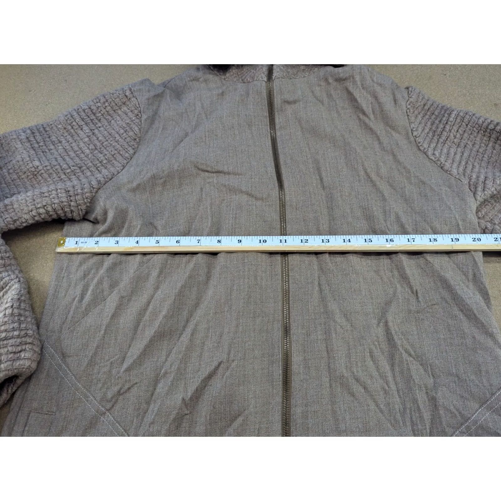 Vintage CANNISSE Jacket Hooded Womens Beige Mastic Size 40 Ladies LIVECHE Size S / US 4 / IT 40 - 5 Thumbnail