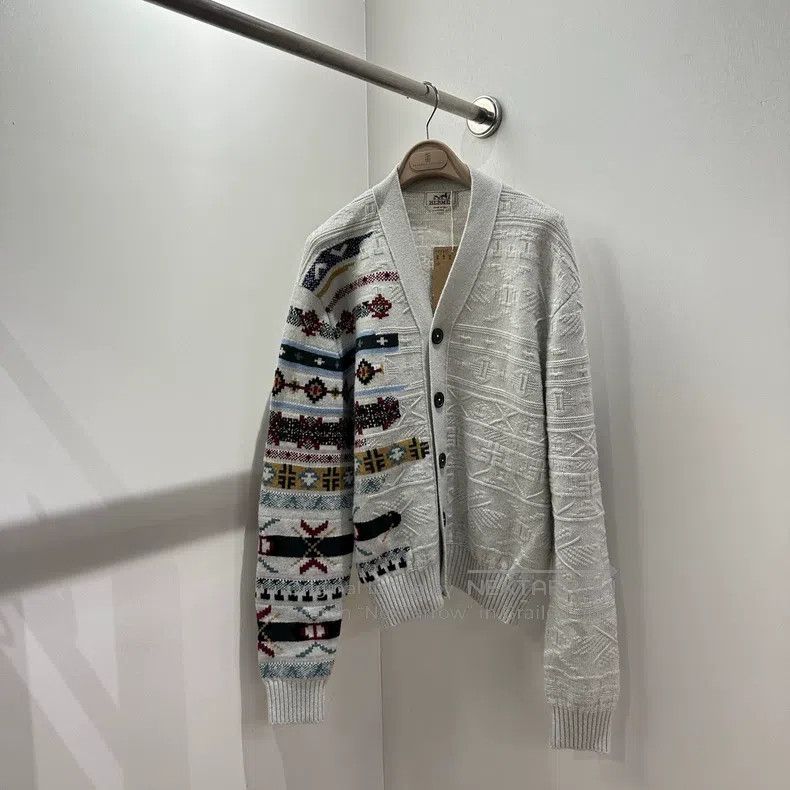 Hermes Hermes One-Sided Embroidered Fair Isle Cashmere Sweater Size M / US 6-8 / IT 42-44 - 1 Thumbnail