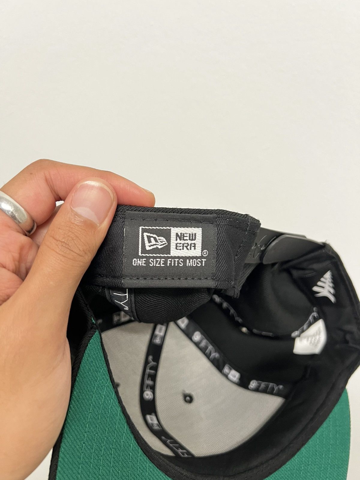 New Era × Paper Planes 9Fifty Paper Planes Size ONE SIZE - 4 Thumbnail