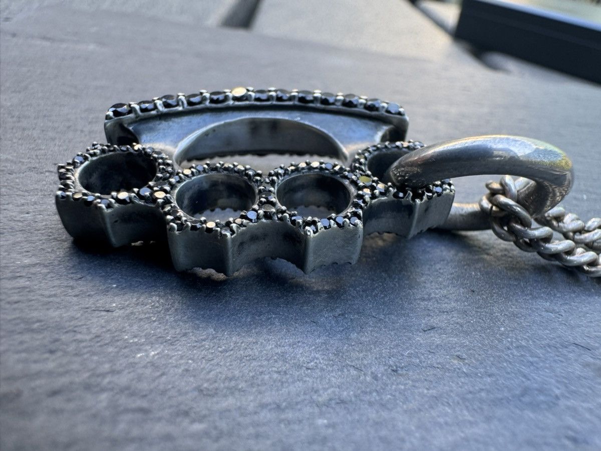 King Baby Studio ARCHIVE Queen Baby Black Pavé Knuckles & 20" MB57 Chain Size ONE SIZE - 4 Thumbnail