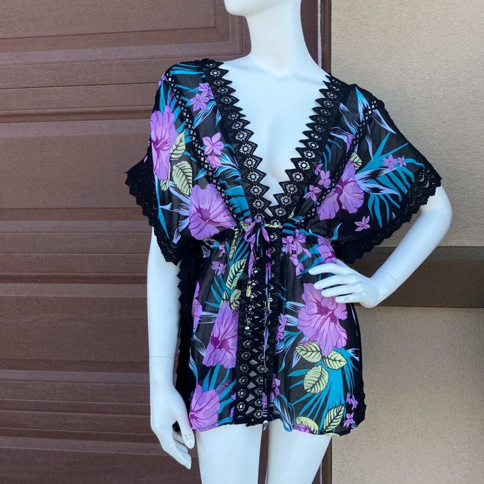 Other NWT Dahlia Floral Lace Trim Kimono Cover-Up XS Size 26" / US 2 / IT 38 - 1 Thumbnail