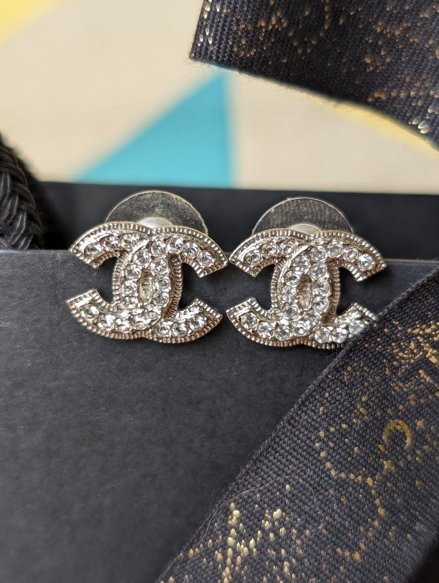 Chanel Chanel CC A12V Logo Classic Crystal SHW CocoMark Earring Box Size ONE SIZE - 4 Thumbnail