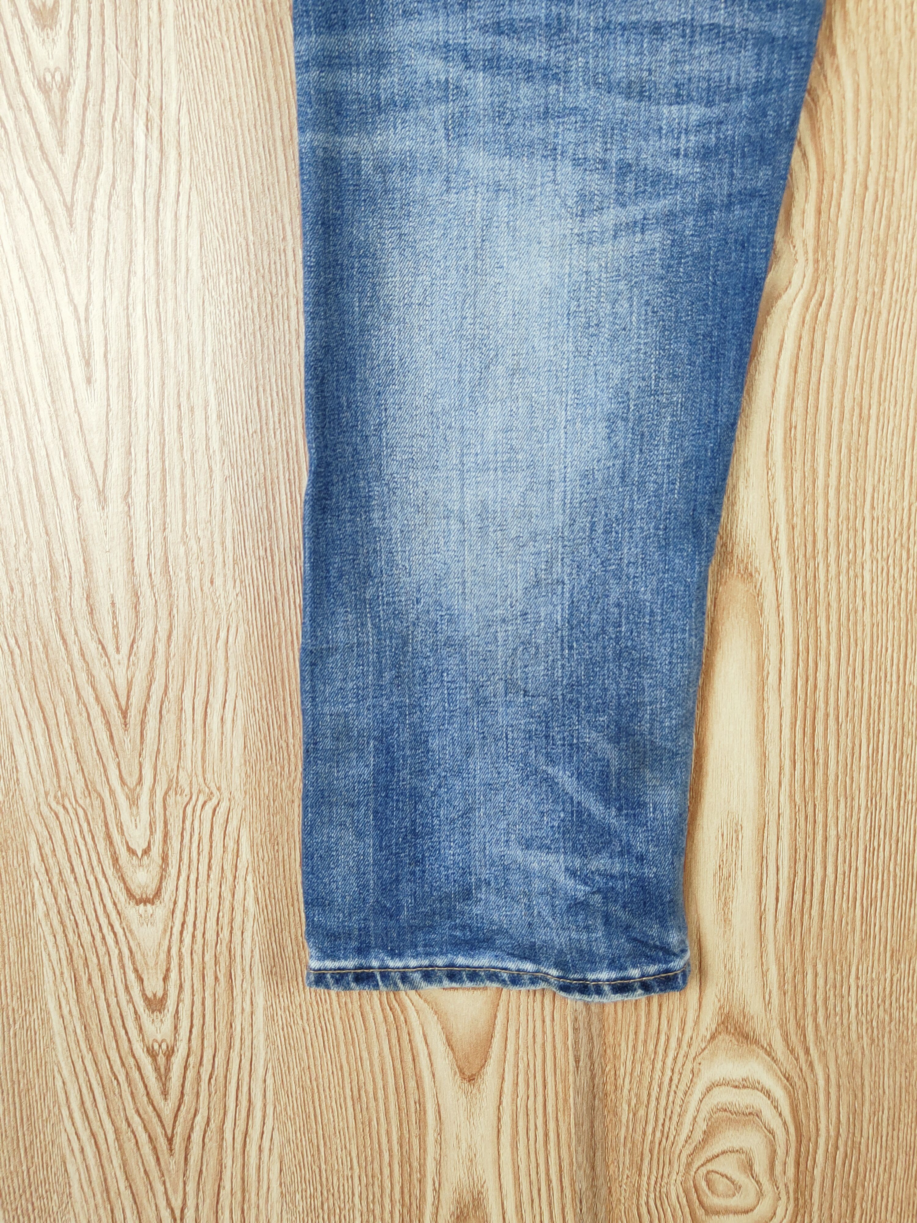 Uniqlo × Vintage Vintage Uniqlo Blue Faded Distressed Ripped Jeans Size US 34 / EU 50 - 9 Thumbnail