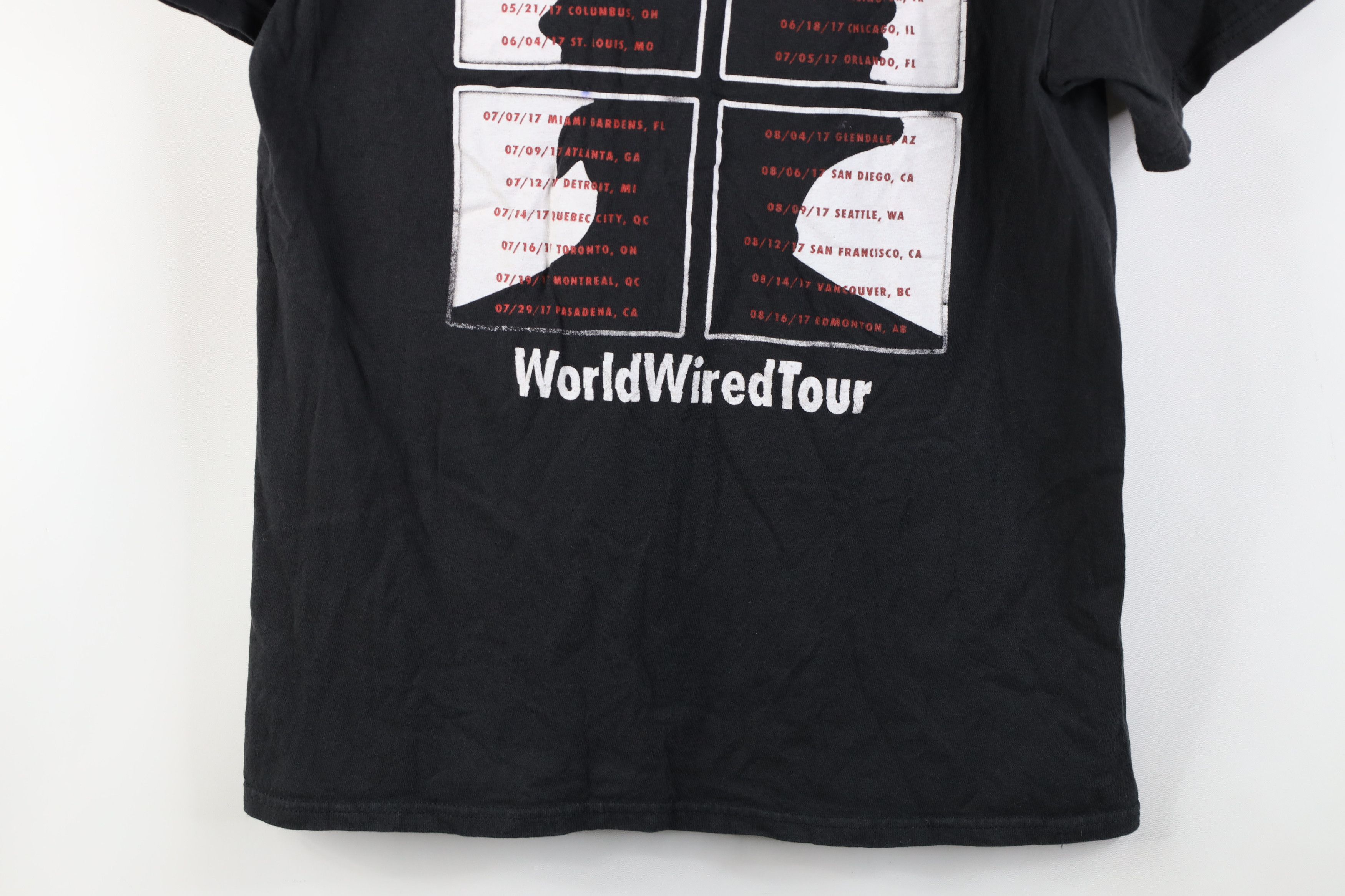 Vintage Y2K World Wired Tour Metallica Band T-Shirt Black Cotton Size US M / EU 48-50 / 2 - 14 Thumbnail