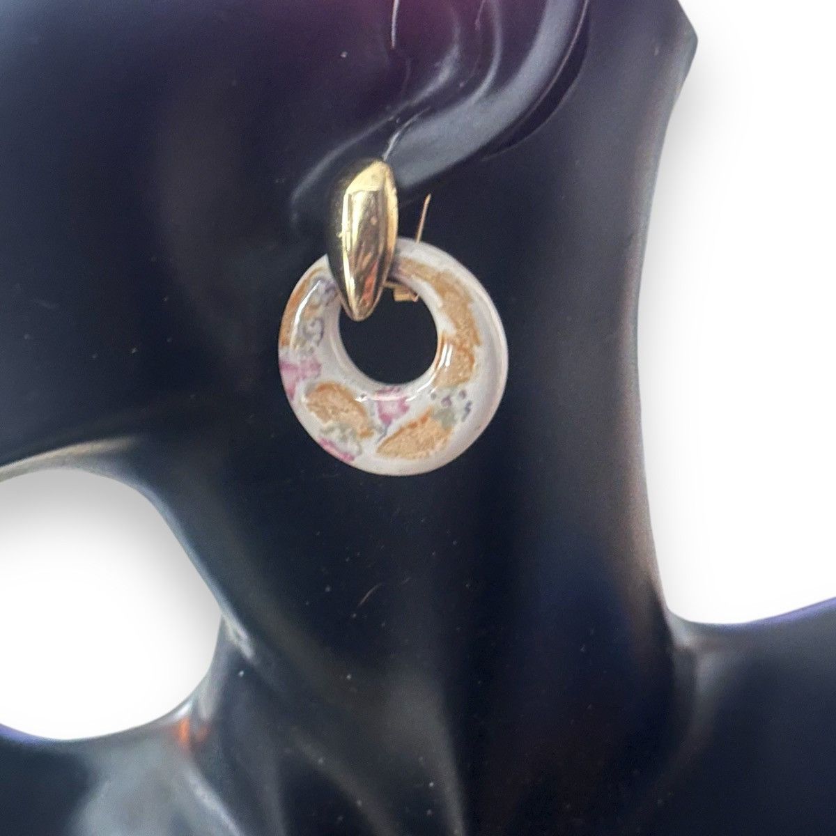 Vintage Vintage hand painted porcelain hoop earrings Size ONE SIZE - 2 Thumbnail