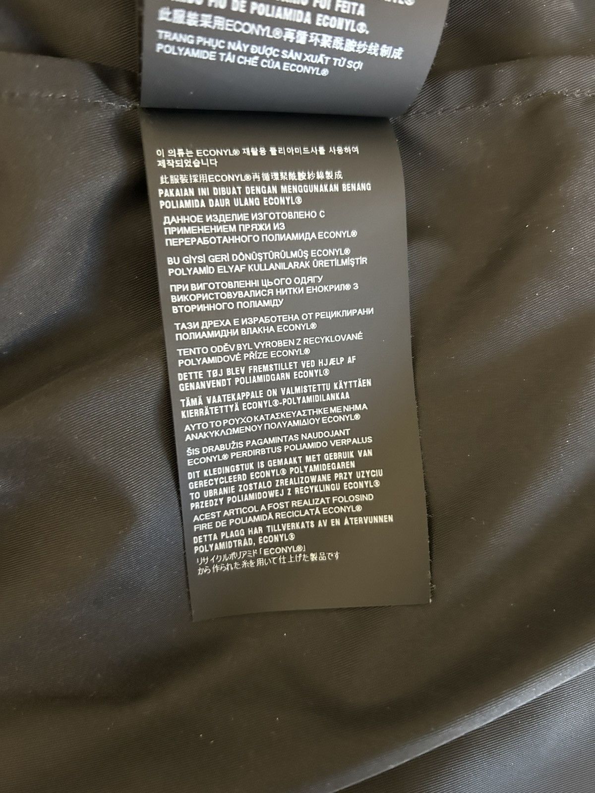 Prada Prada Re-Nylon Shirt Size US XS / EU 42 / 0 - 10 Thumbnail