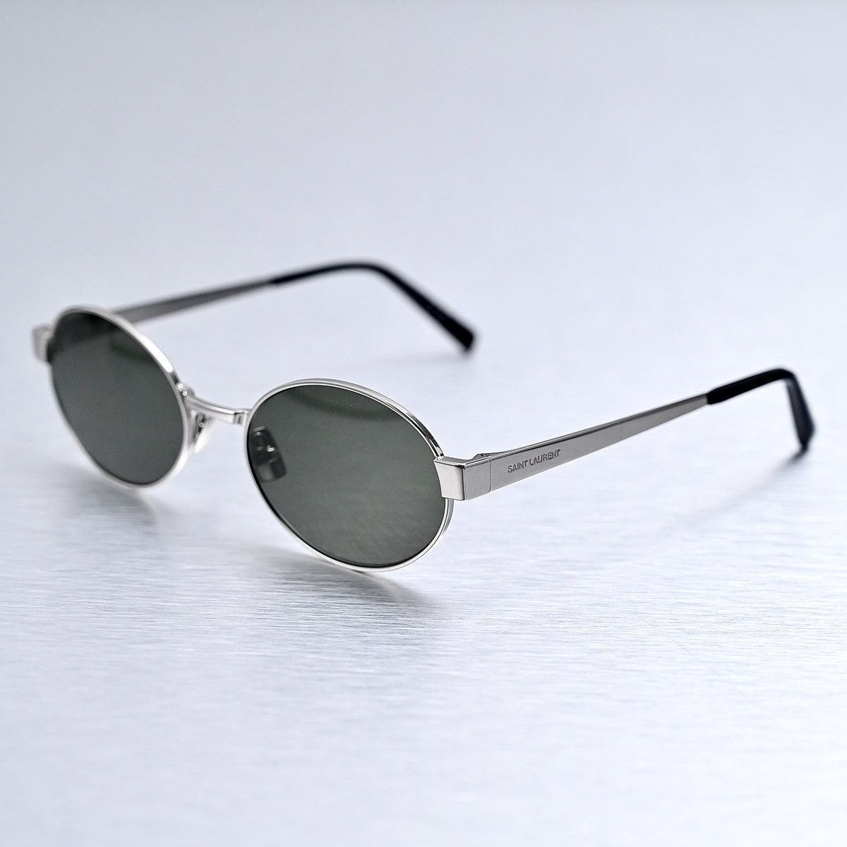 Yves Saint Laurent SAINT LAURENT SL 692 SUNGLASSES Size ONE SIZE - 2 Thumbnail