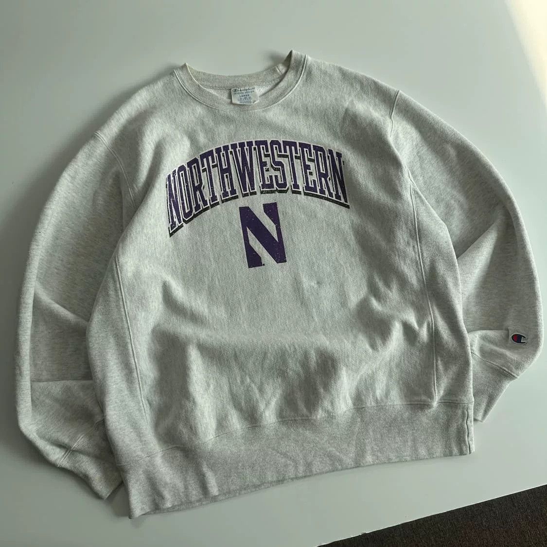 Champion Champion Vintage Retro Sweatshirt Size M / US 6-8 / IT 42-44 - 1 Thumbnail
