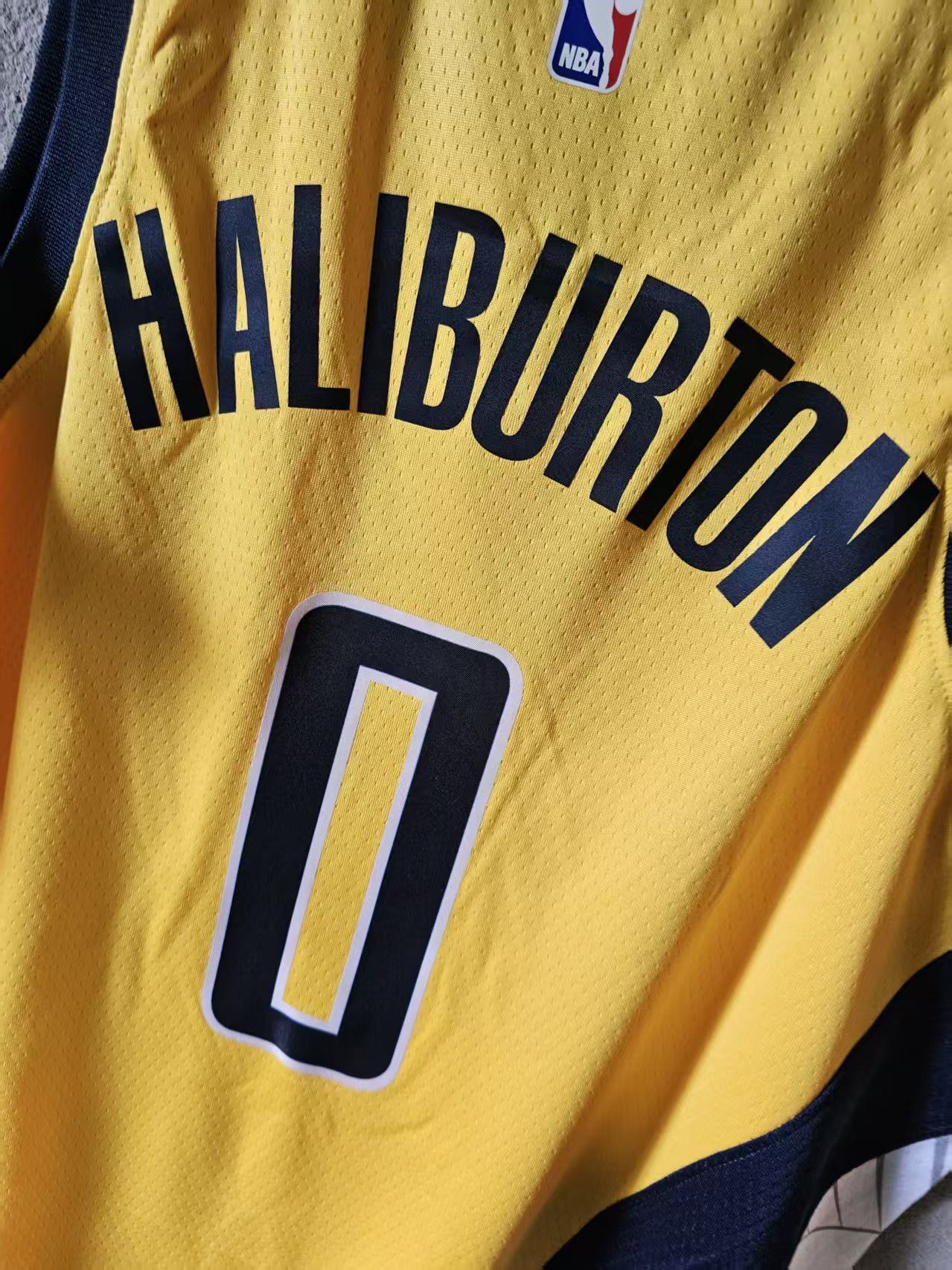 NBA Indiana Pacers Tyrese Haliburton Jersey L Size US L / EU 52-54 / 3 - 4 Thumbnail