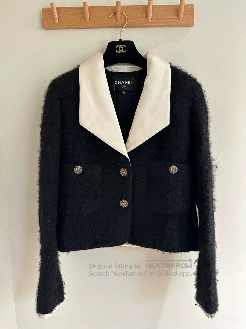Chanel Chanel Black Forest Coat Size XS / US 0-2 / IT 36-38 - 1 Thumbnail