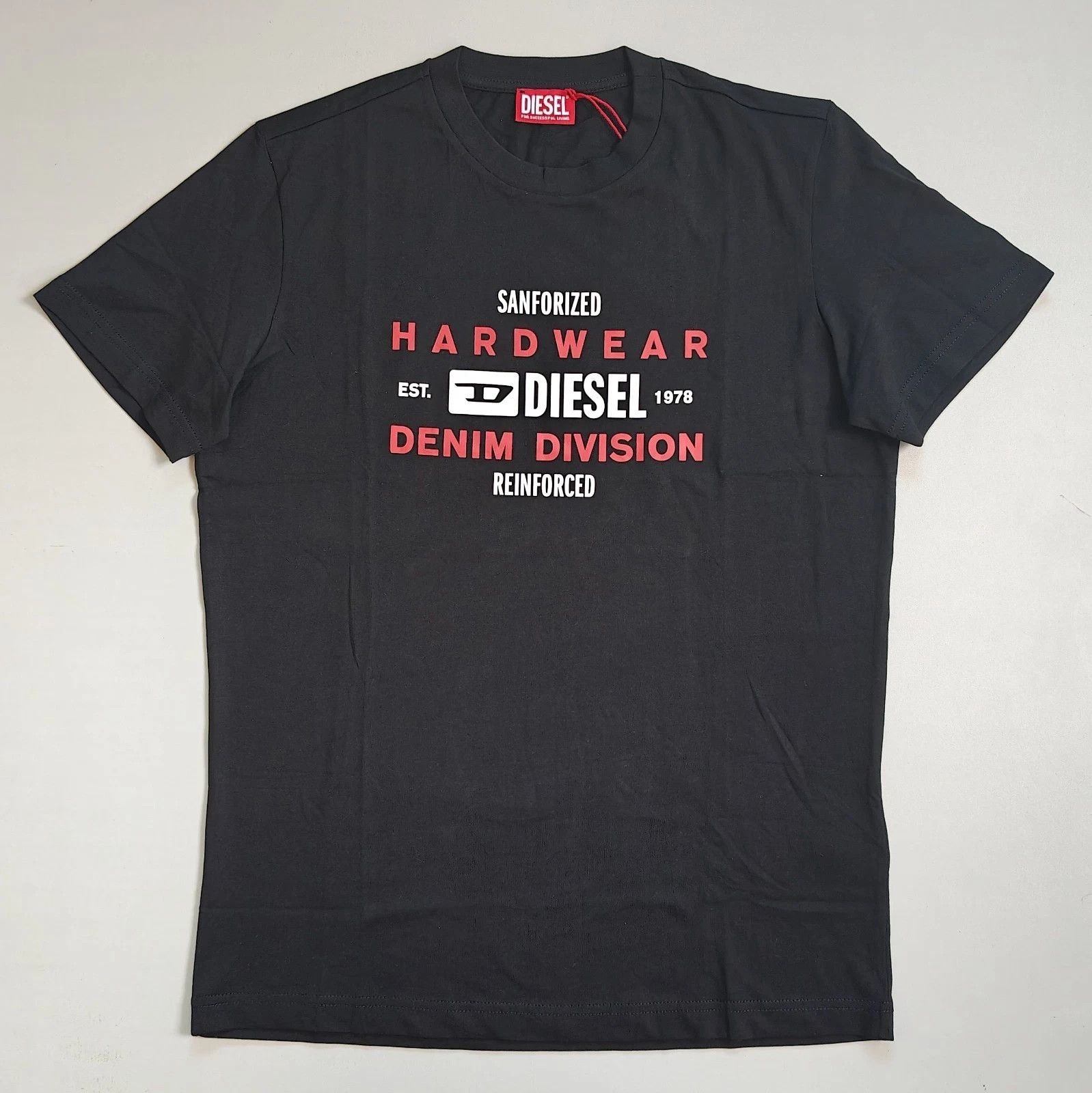 Diesel DIESEL Black Tshirt with Hardwear Denim Division print T4153 Size US L / EU 52-54 / 3 - 2 Thumbnail