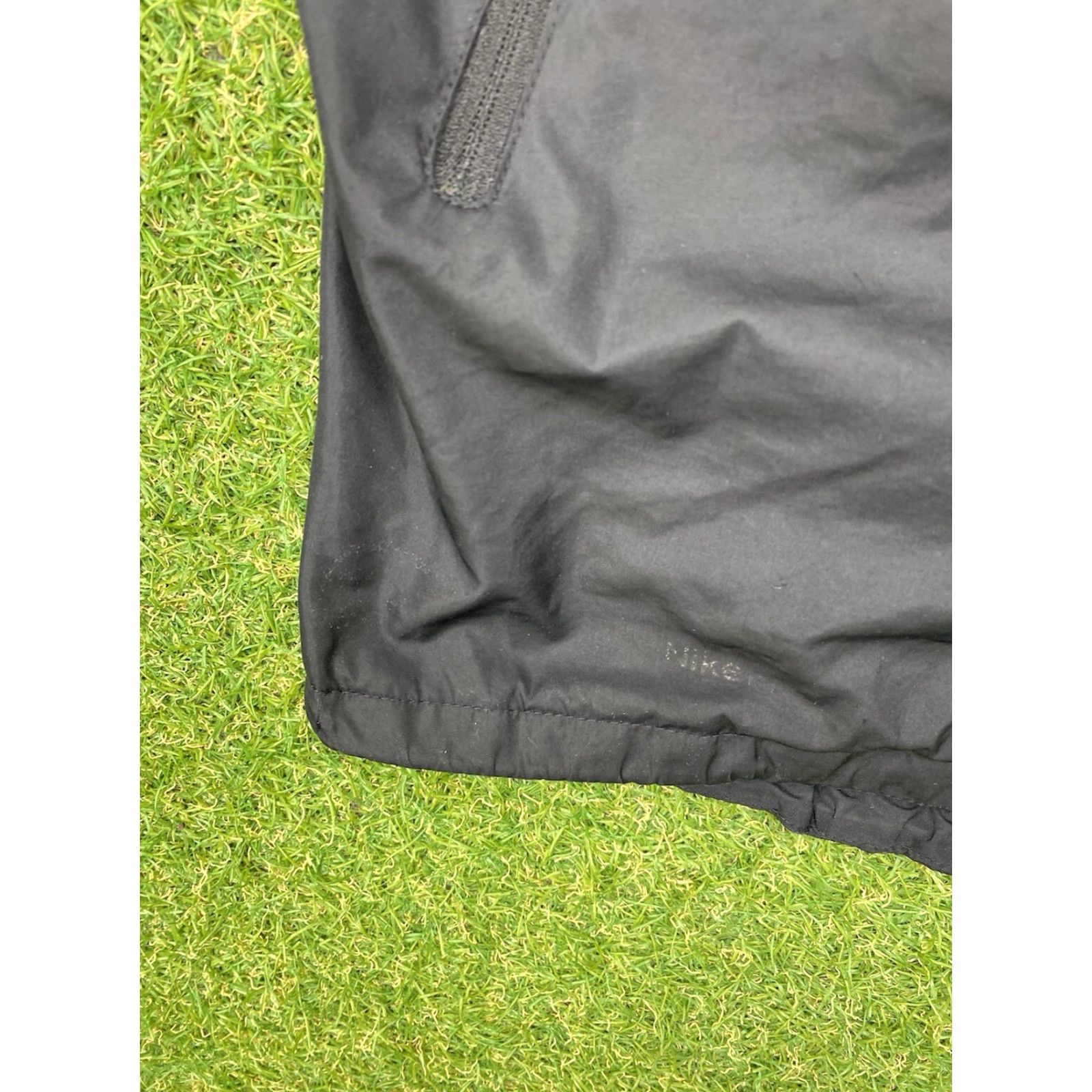 Nike Nike Puffer Vest Womens Large Black Full Zip Collared Windbreaker 90s Size L / US 10 / IT 46 - 4 Thumbnail