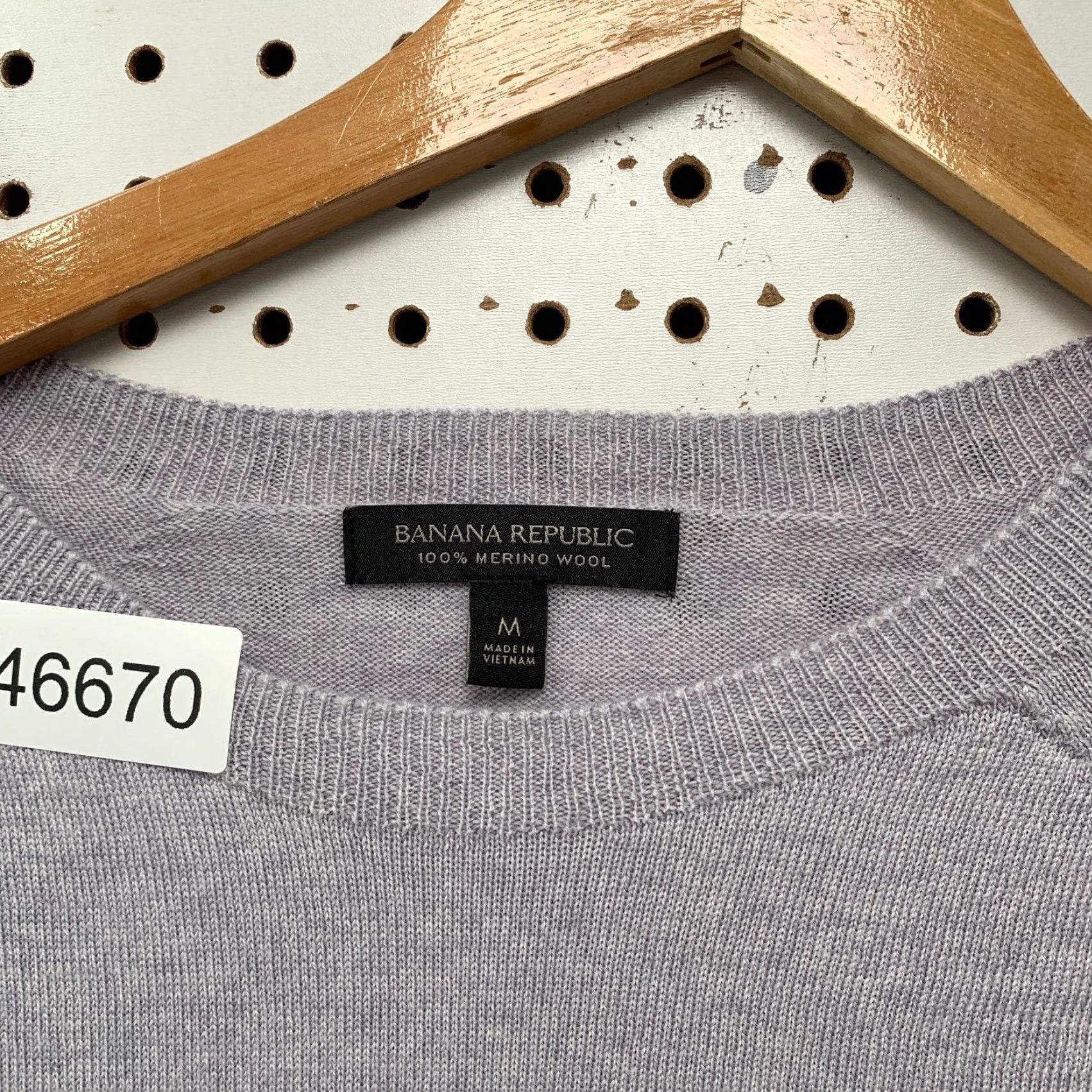 Banana Republic VINTAGE Banana Republic 100% Merino Wool Sweater Women M Gray Soft Cozy School Work Size M / US 6-8 / IT 42-44 - 2 Thumbnail
