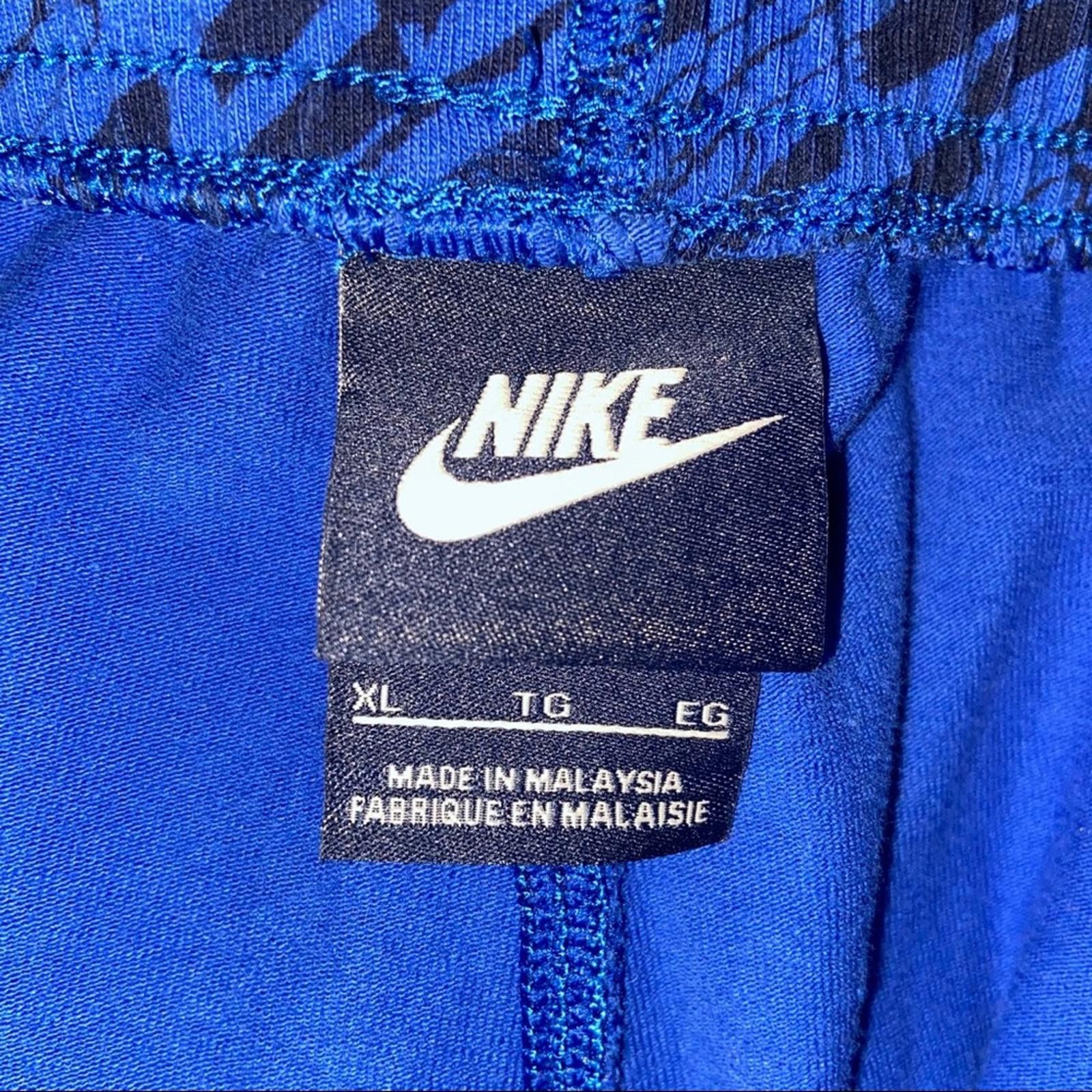 Nike Nike Logo Leggings, Youth XL. Can fit an adult large Size US 26 / EU 42 - 3 Thumbnail