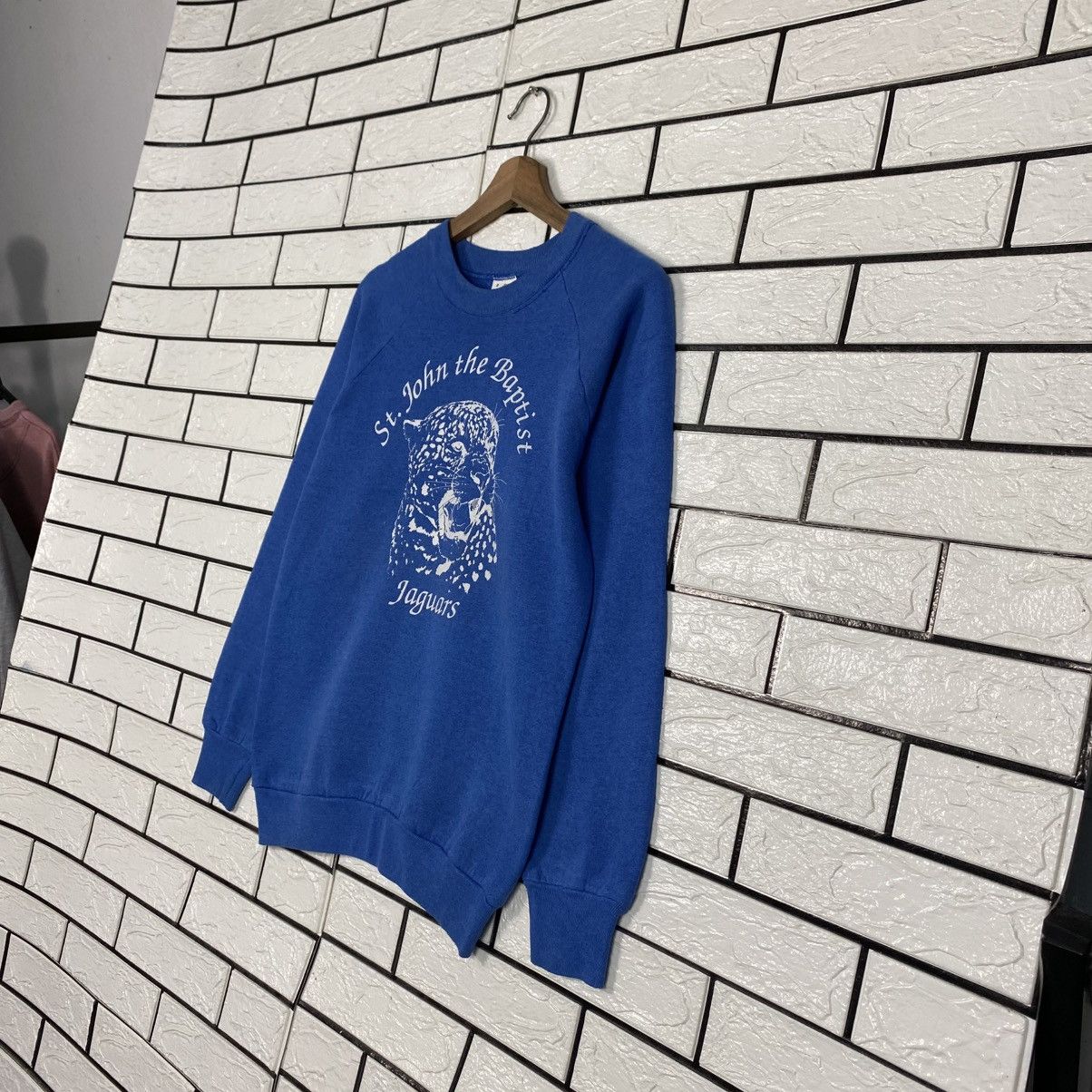Vintage Vintage Sweatshirt St John The Baptist Jaguars Big Logo Size US S / EU 44-46 / 1 - 3 Thumbnail