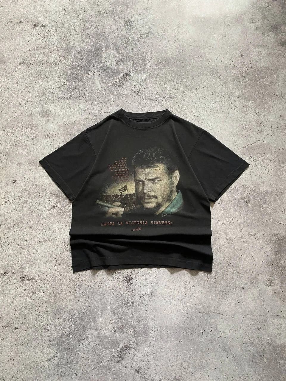 Vintage VINTAGE 90s CHE GUEVARA "HASTA LA VICTORIA" TEE FADED Size US XL / EU 56 / 4 - 1 Thumbnail