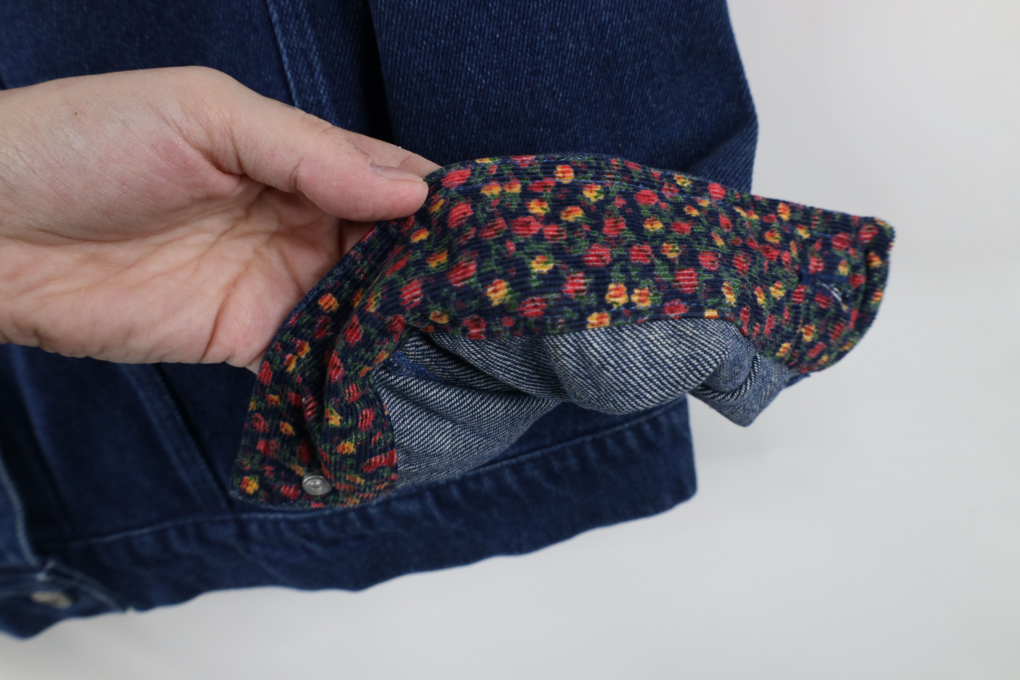 Vintage Vintage 90s Streetwear Patchwork Flower Denim Trucker Jacket Size L / US 10 / IT 46 - 6 Thumbnail