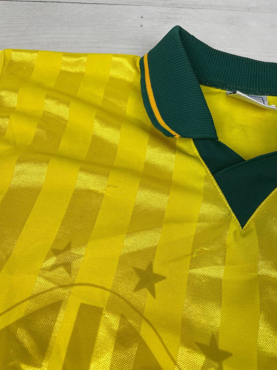 Vintage Vintage Retro Brazil 1994 1996 Home Shirt Soccer Jersey Size US L / EU 52-54 / 3 - 12 Thumbnail