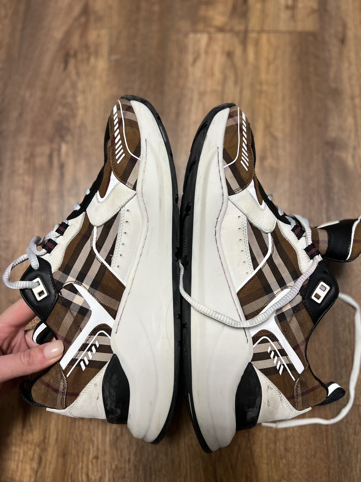 Burberry Burberry Brown Vintage Check Sneakers Size US 12 / EU 45 - 4 Thumbnail