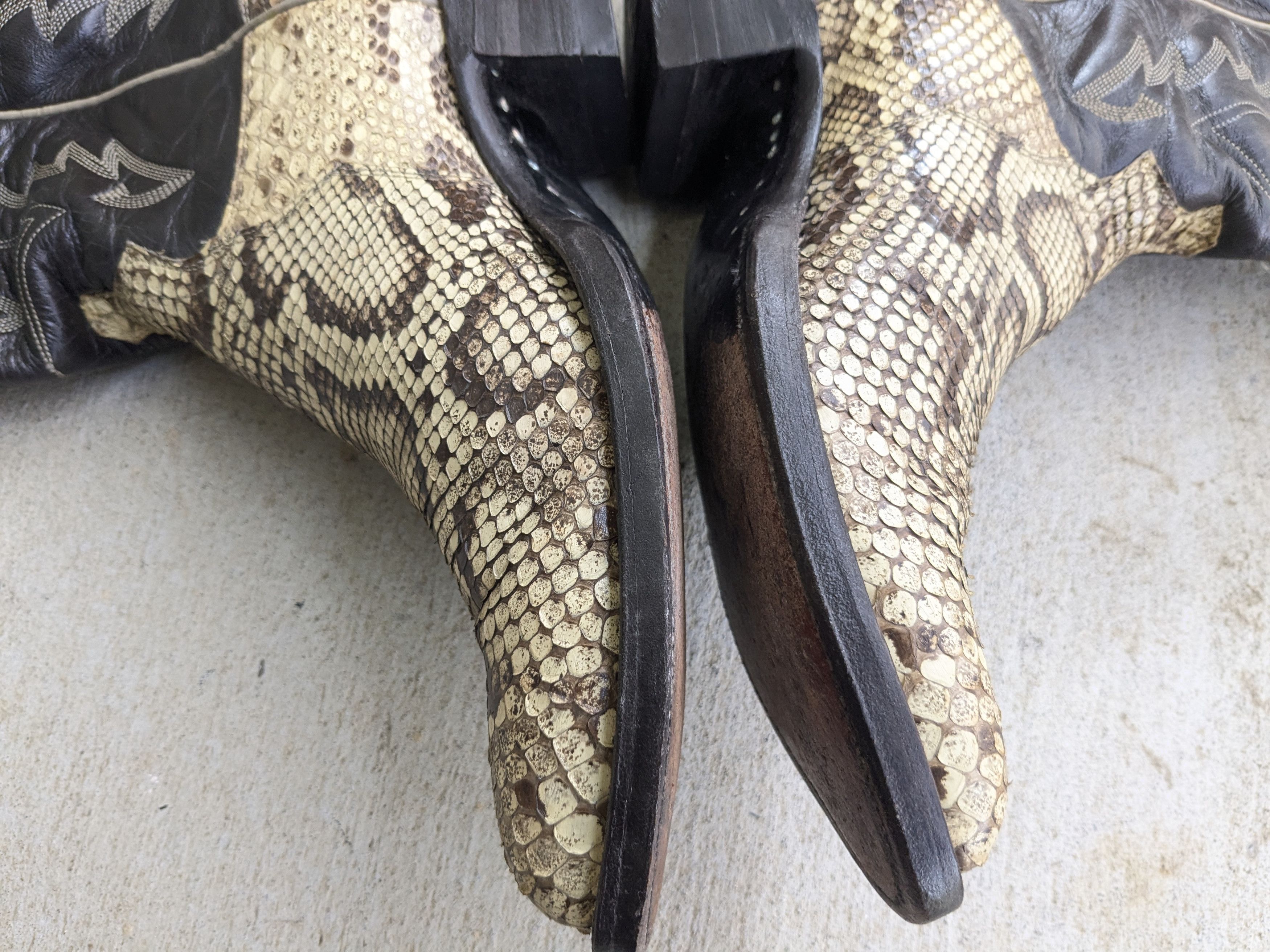 Justin Boots Justin Cowboy Boots Snakeskin Brown 9 D Leather Python Size US 9 / EU 42 - 6 Thumbnail