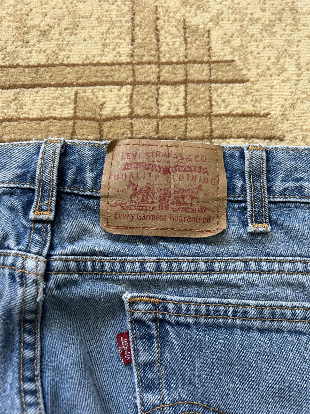 Levi's Vintage 90s Levis 550 Faded Light Wash Jeans Size US 34 / EU 50 - 6 Thumbnail
