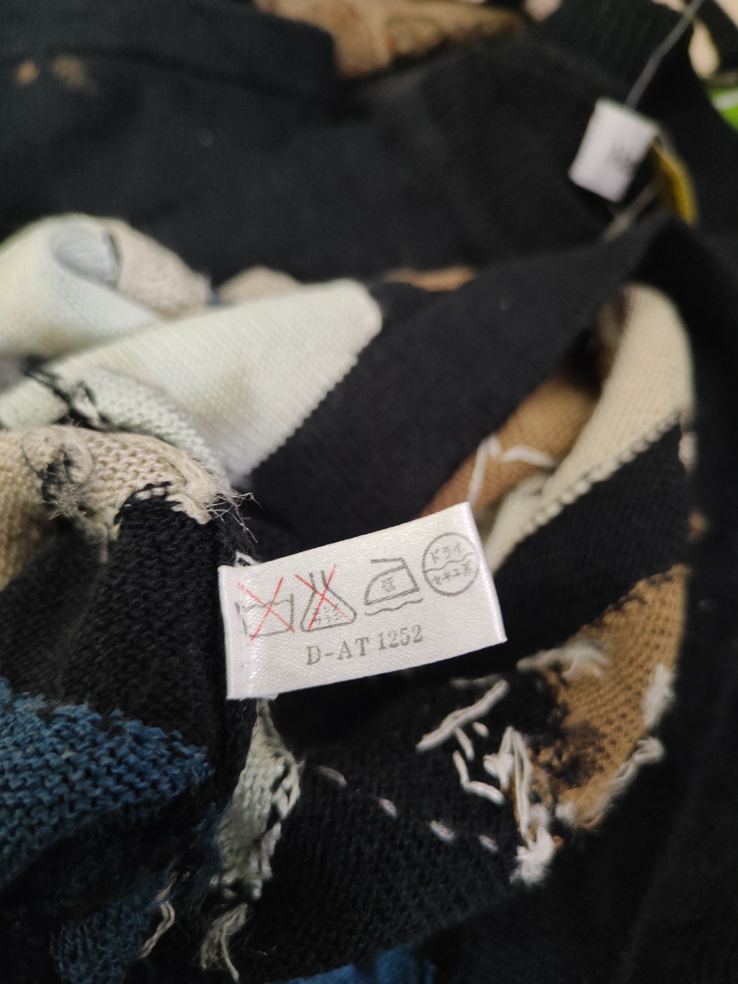 Japanese Brand Hana no Hana Black Cats Short Sleeve T-shirts #W1767 Size US M / EU 48-50 / 2 - 11 Thumbnail