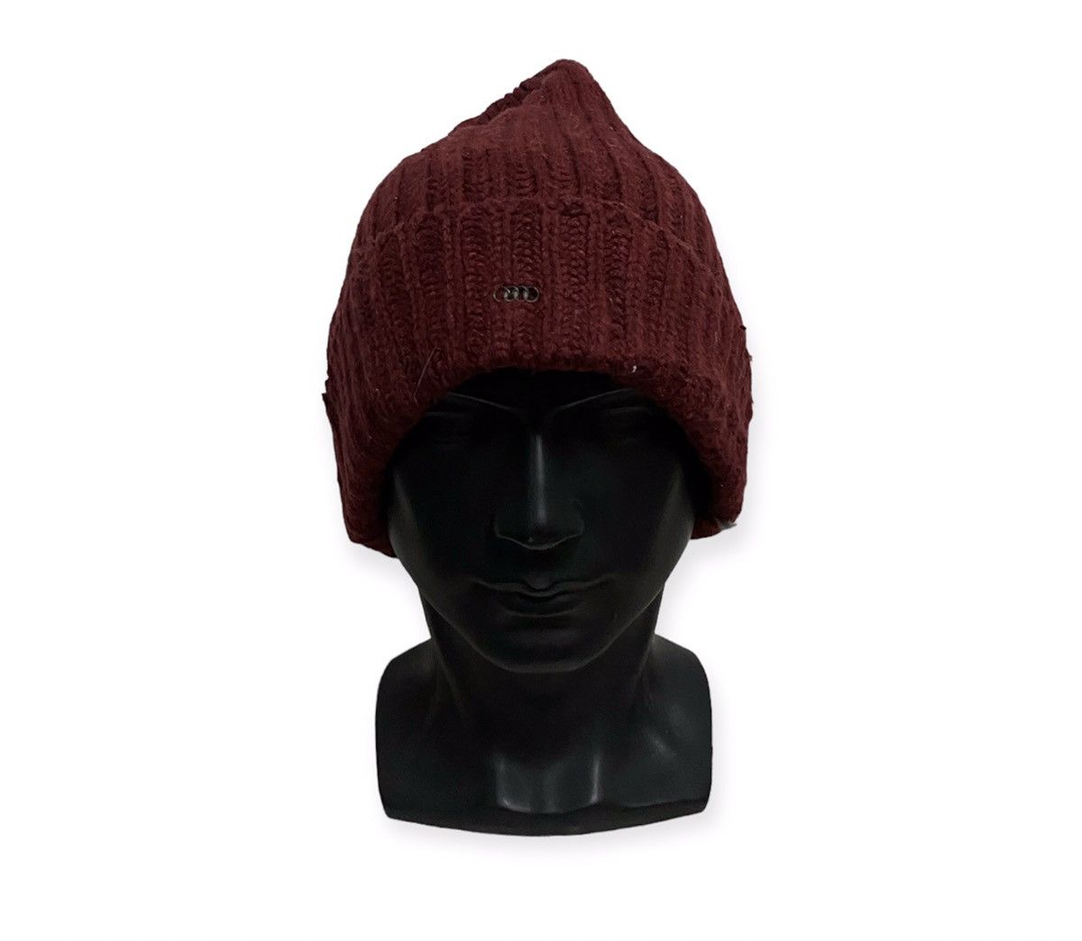 image of Uniqlo Plain Beanie Hat in Maroon, Men's